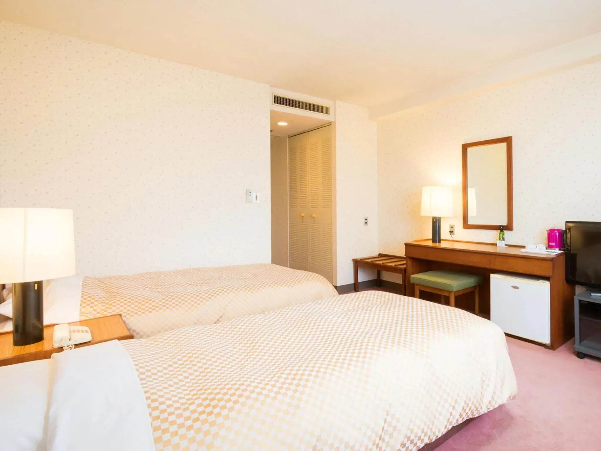 Twin Room - Smoking in Yatsushiro Grand Hotel Twin Room - Smoking in Yatsushiro Grand Hotel