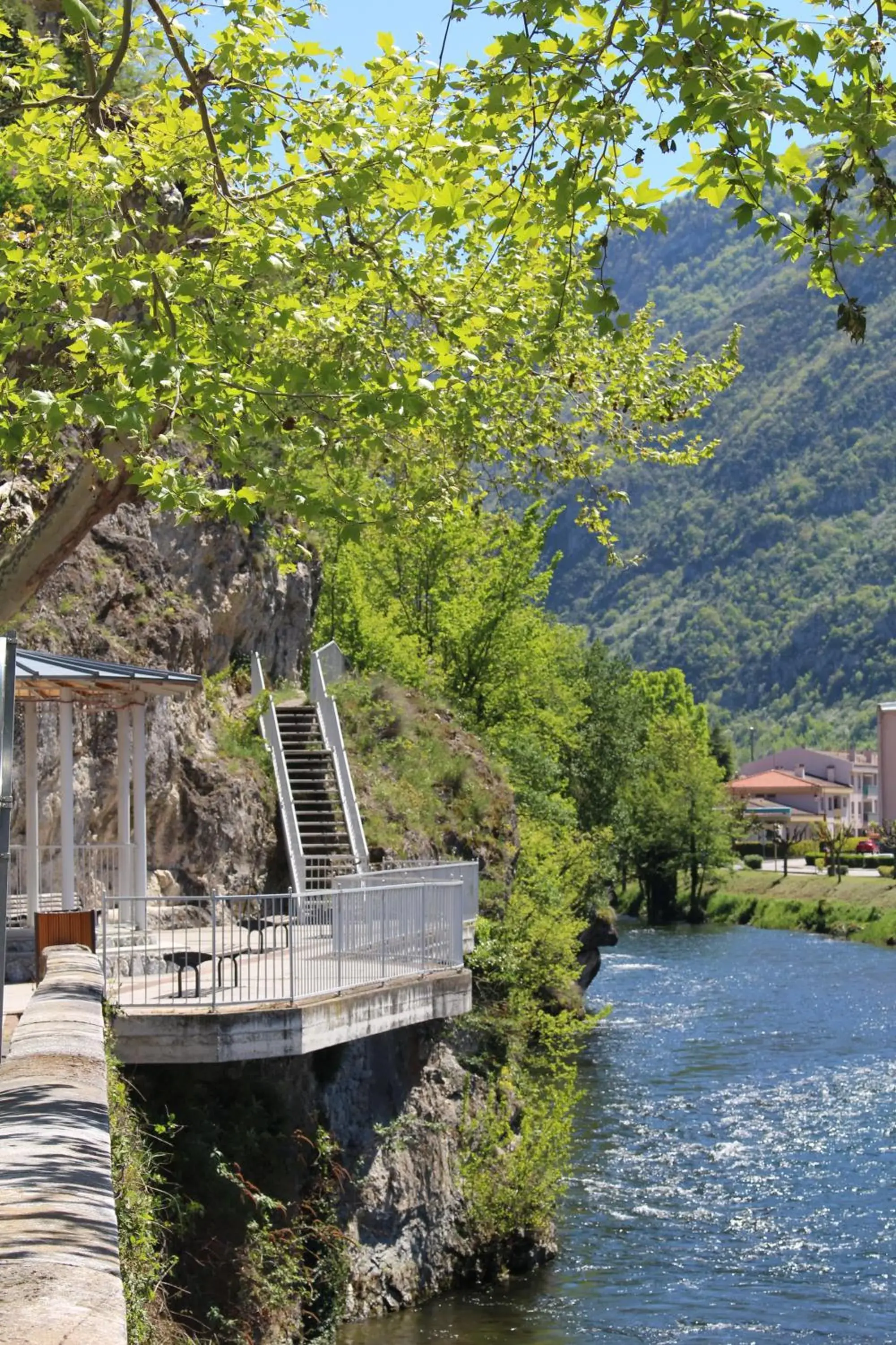 Natural landscape in Hotel Confort 09