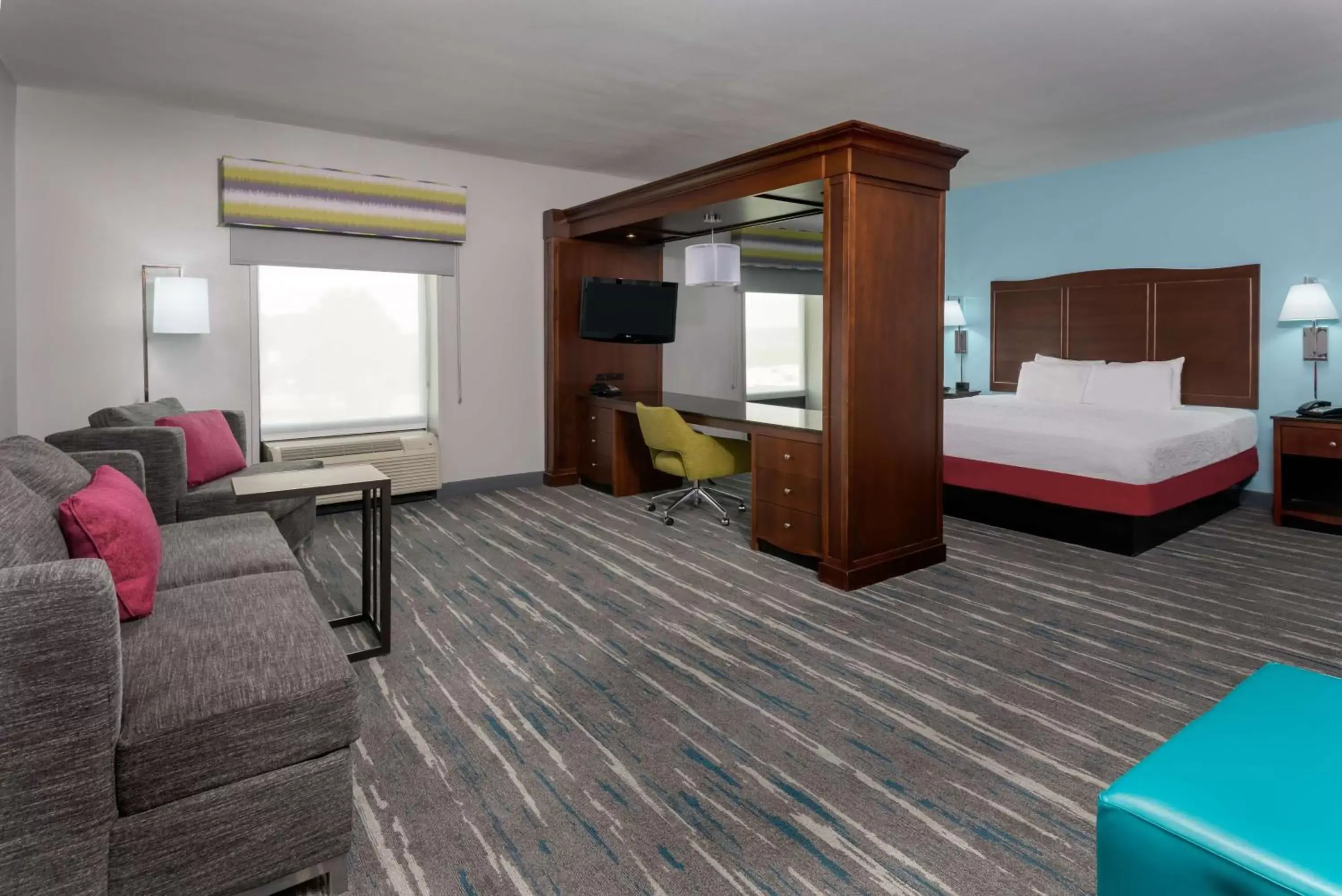 Bedroom in Hampton Inn & Suites Winston-Salem/University Area