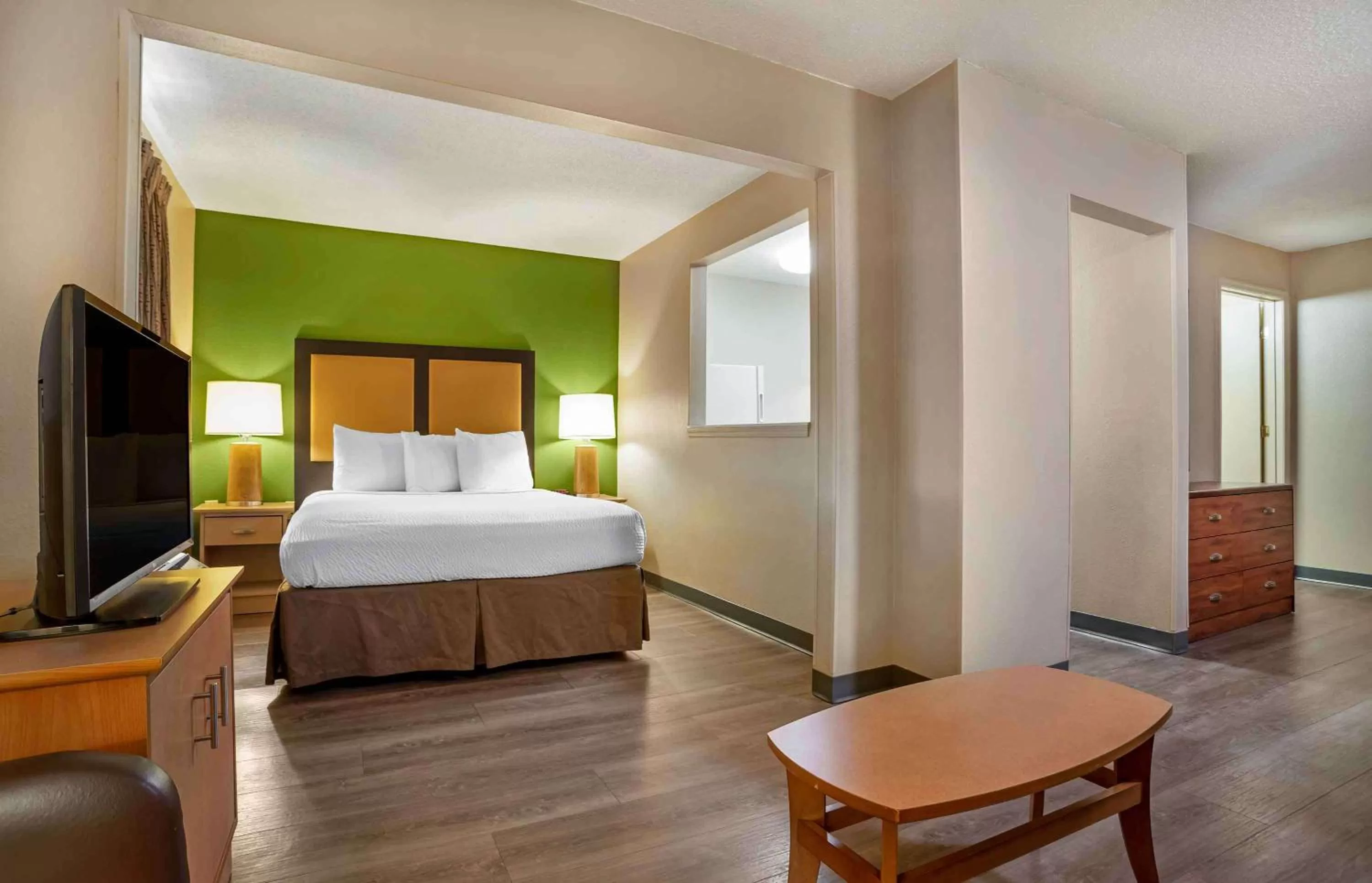 Deluxe Studio with 1 Queen Bed - Non-Smoking in Extended Stay America Suites - Tallahassee - Killearn