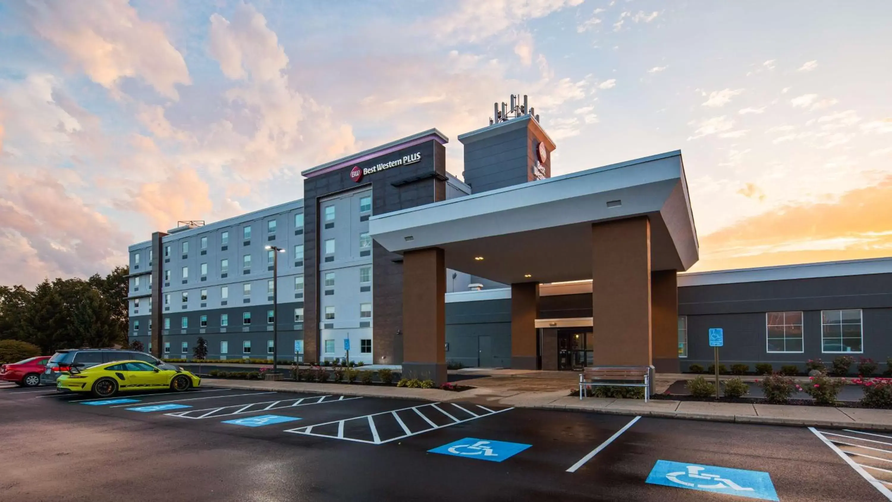 Property Building in Best Western Plus Wilkes Barre-Scranton Airport Hotel