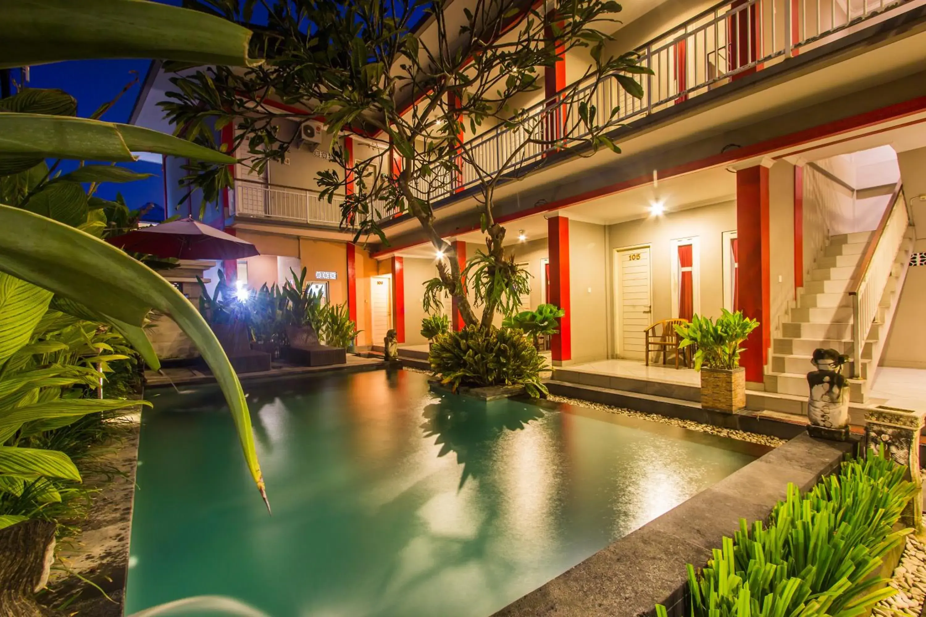 Swimming Pool in Angkul Angkul Beach inn Kuta