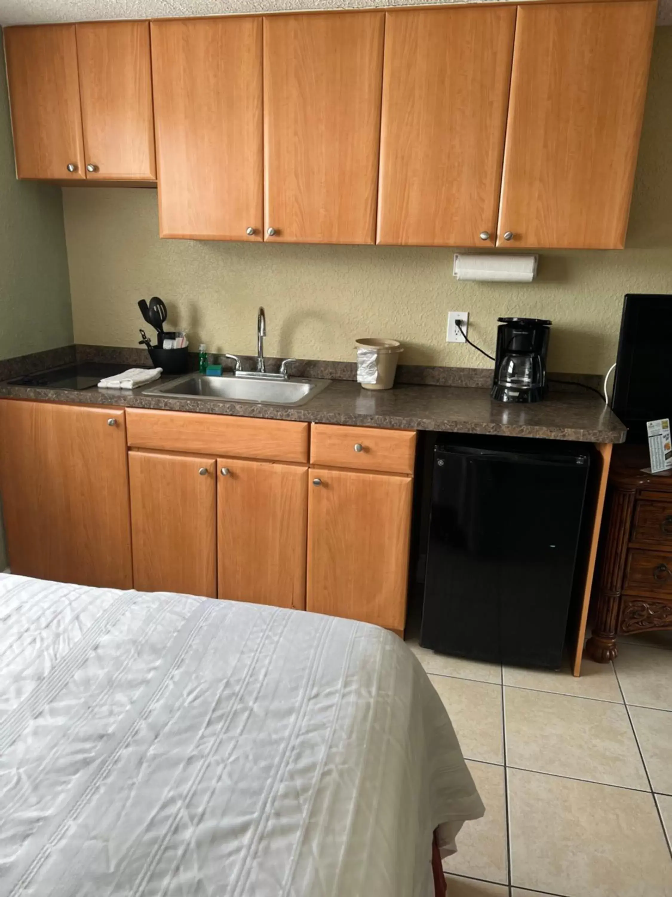 Kitchen or kitchenette, Kitchen/Kitchenette in Bayside Inn and Marina