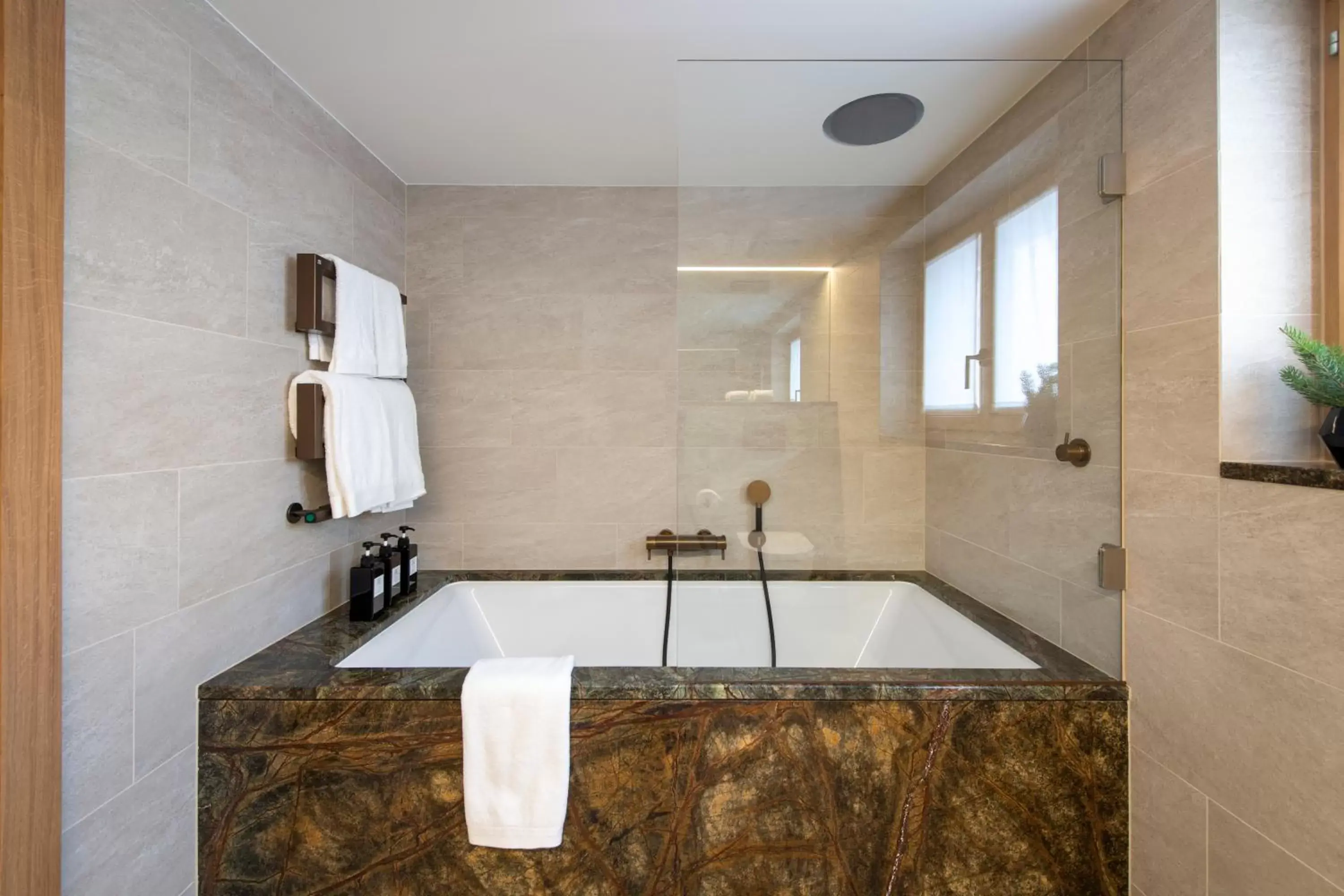 Bathroom in Hôtel de Verbier