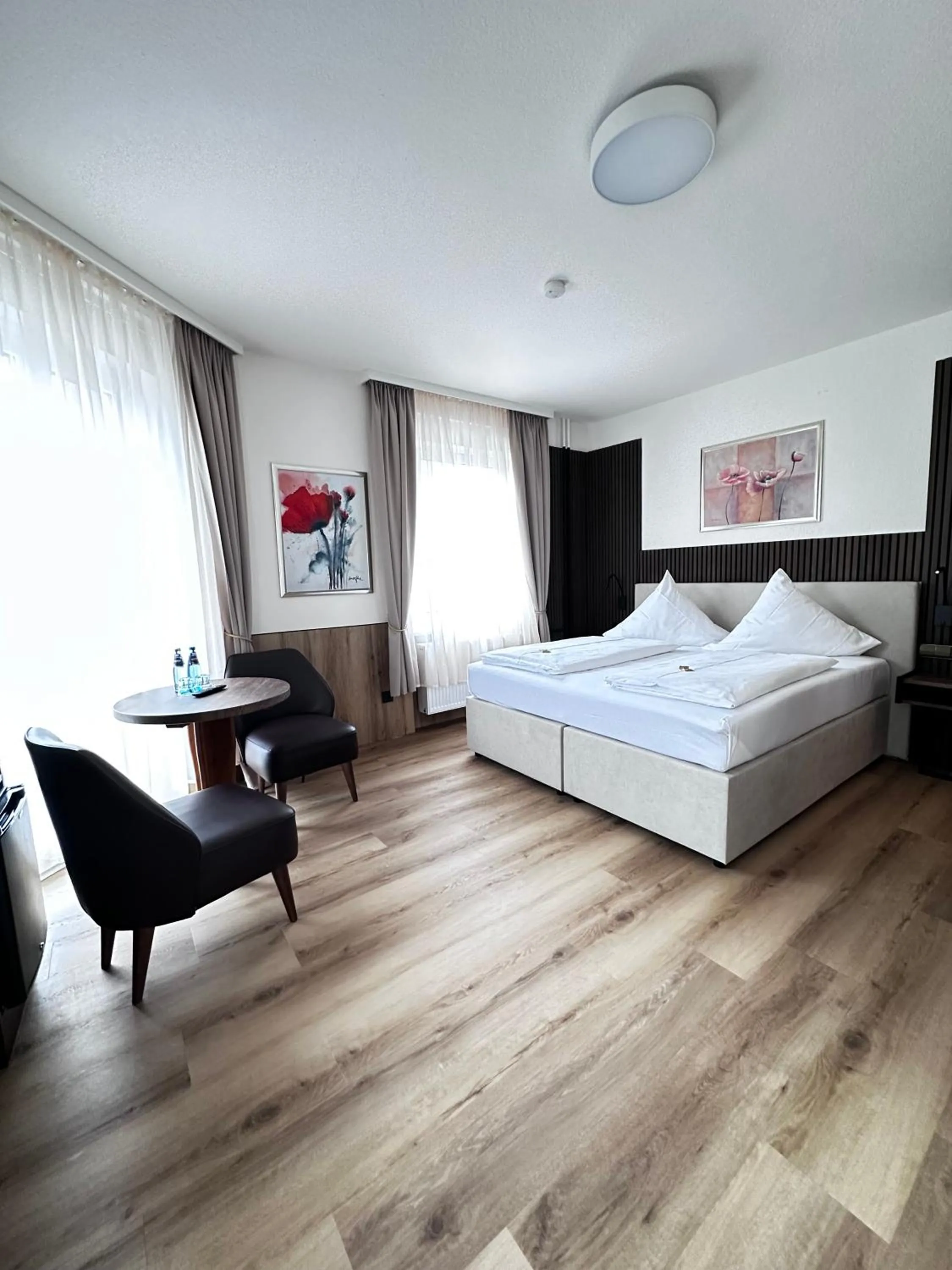 Photo of the whole room, Bed in Hotel Bilger Eck