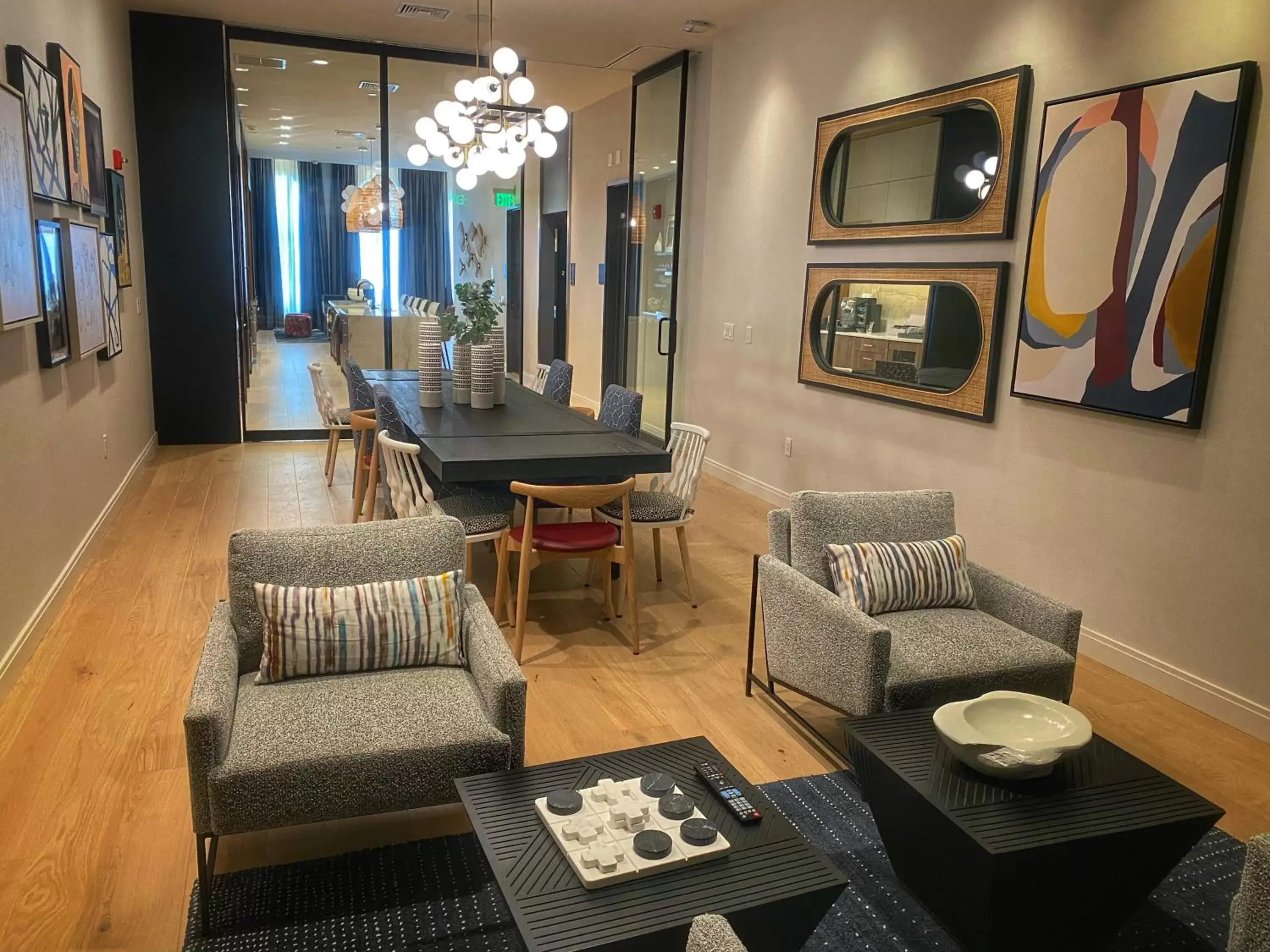 Deluxe King Suite in Kinn Guesthouse Downtown Deluxe King Suite in Kinn Guesthouse Downtown