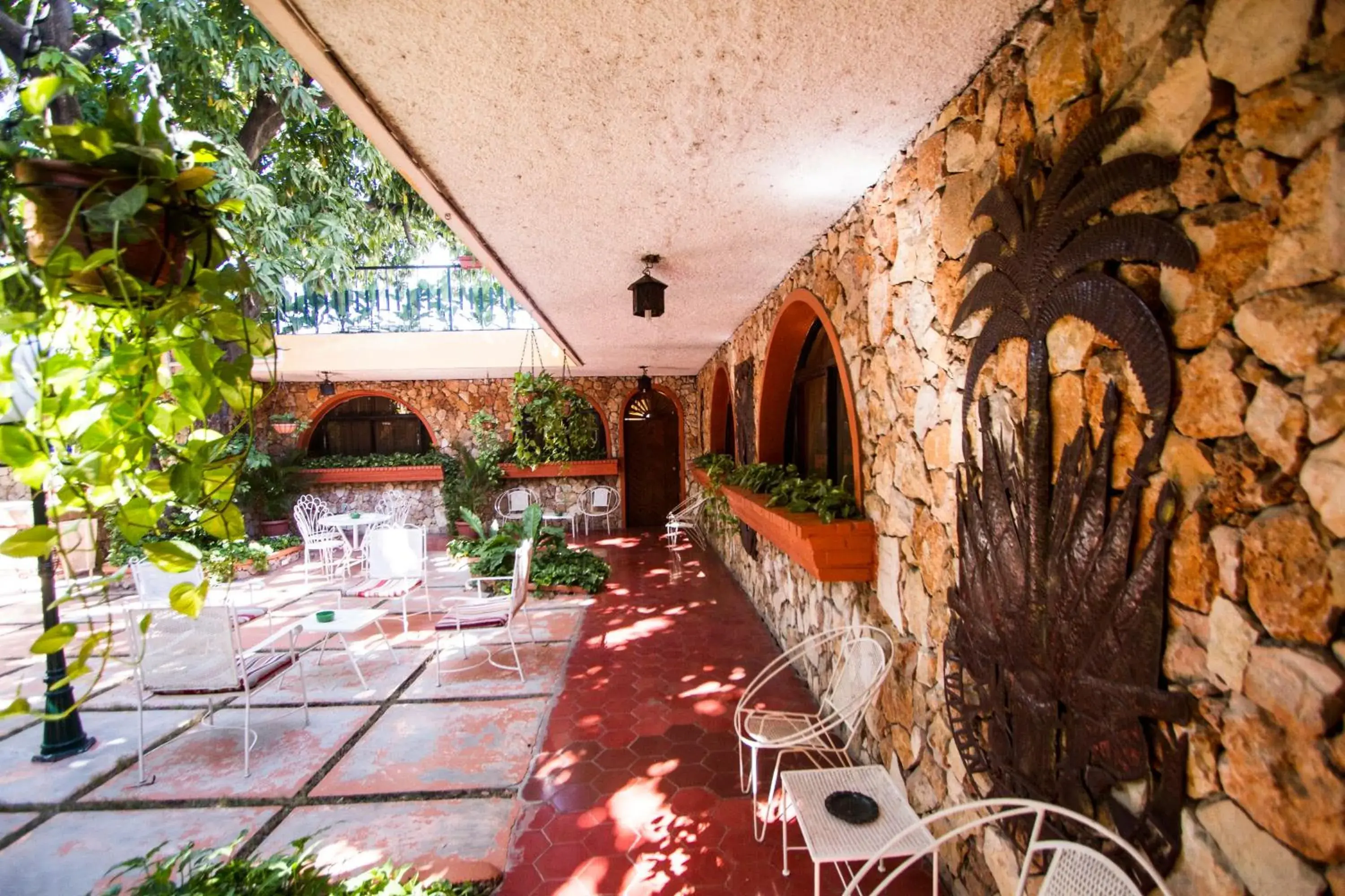 Patio in Ideal Villa Hotel