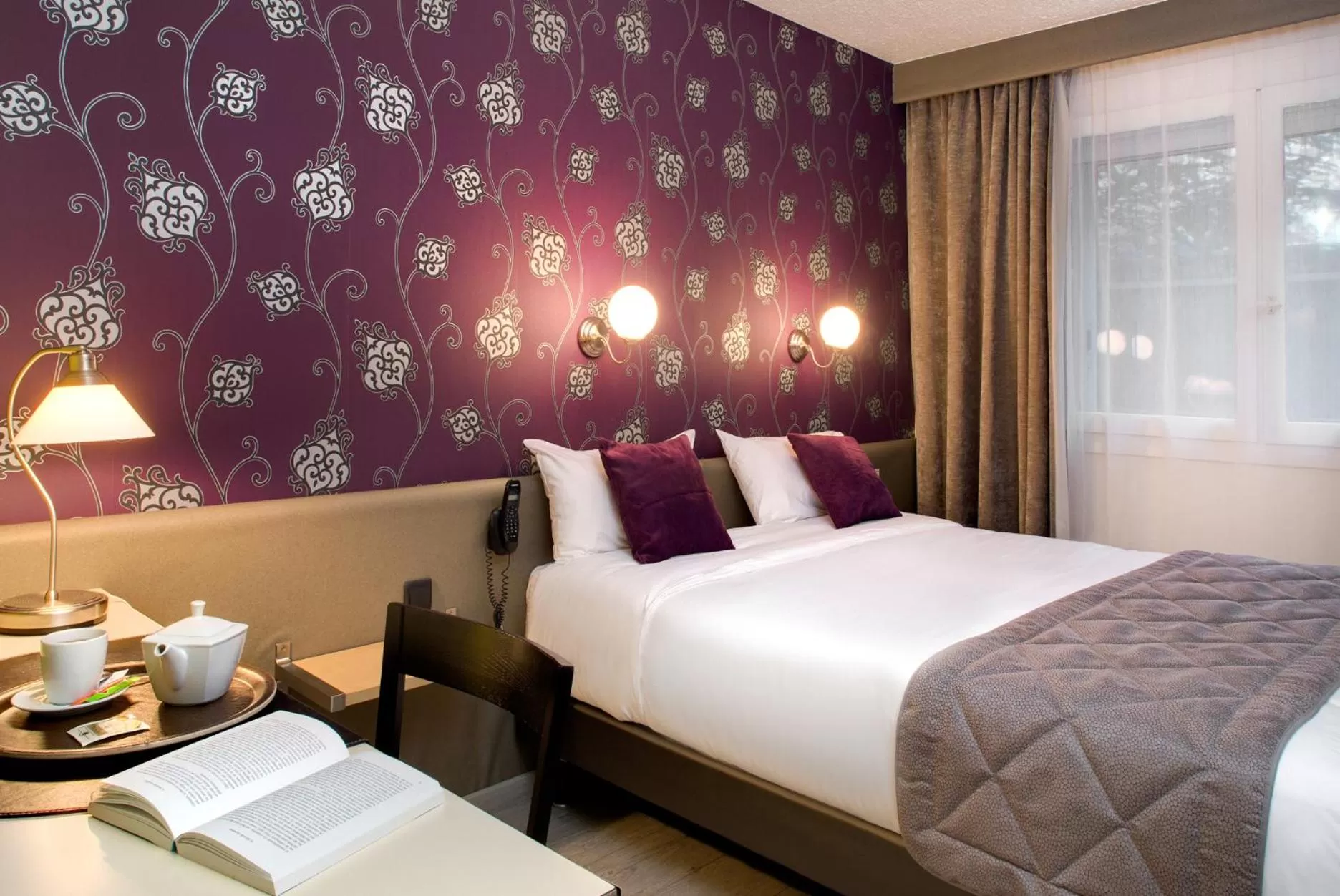 Photo of the whole room, Bed in Logis Hôtel du Midi - Saint Etienne Sud