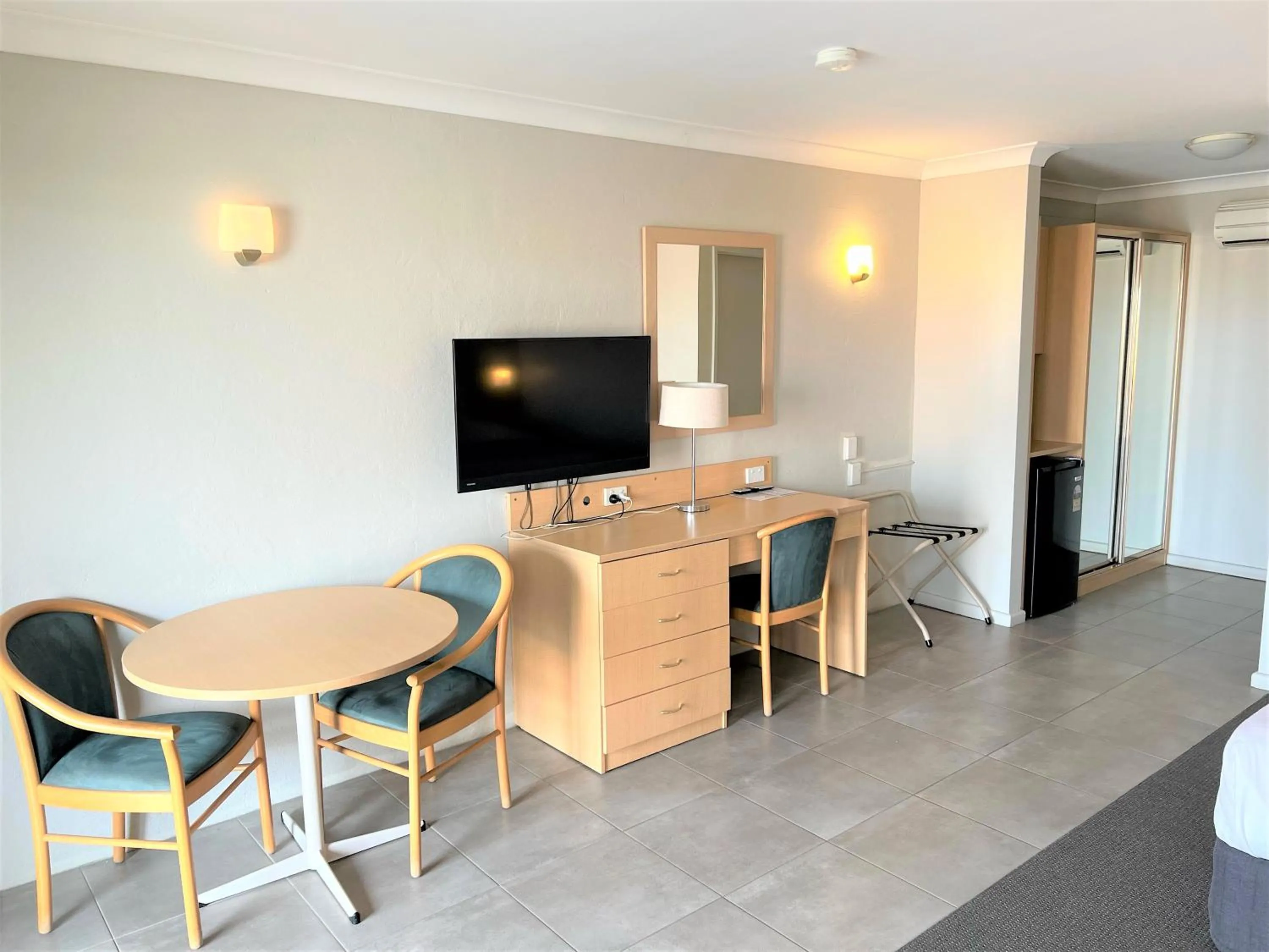 Seating area in Bathurst Motor Inn