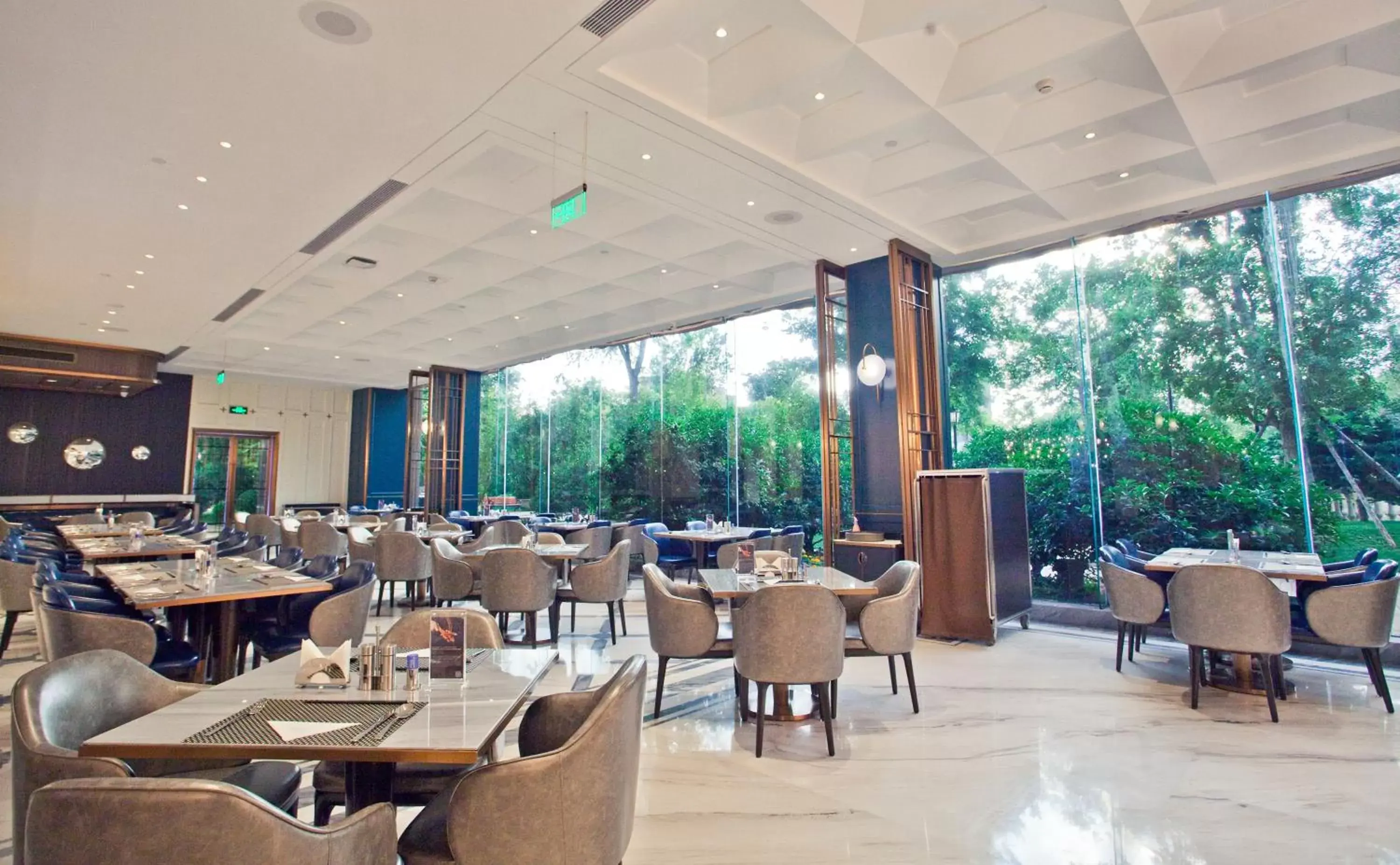 Restaurant/Places to Eat in Wyndham Qingdao