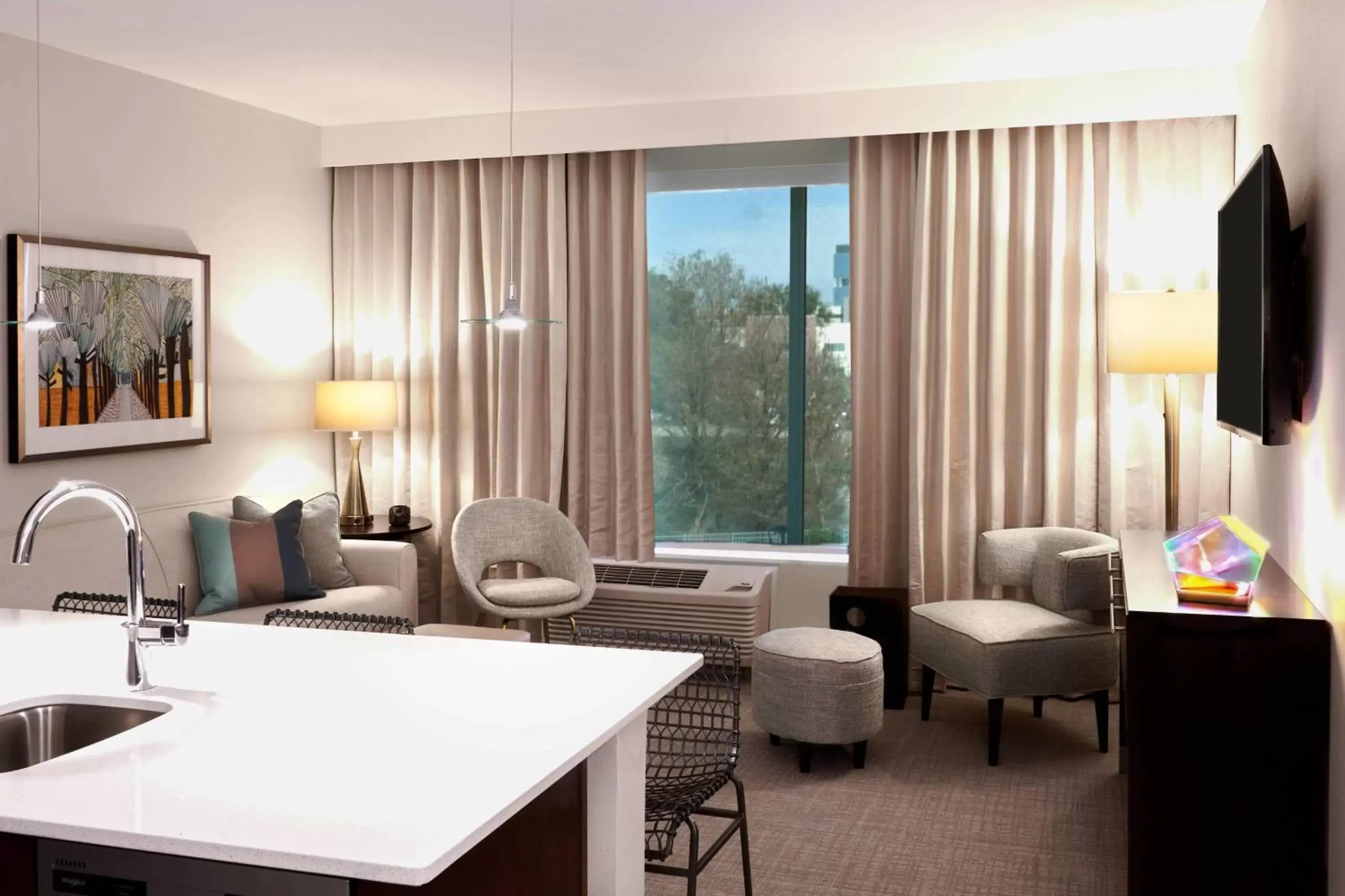 Living room, Seating Area in TownePlace Suites by Marriott Orlando Downtown