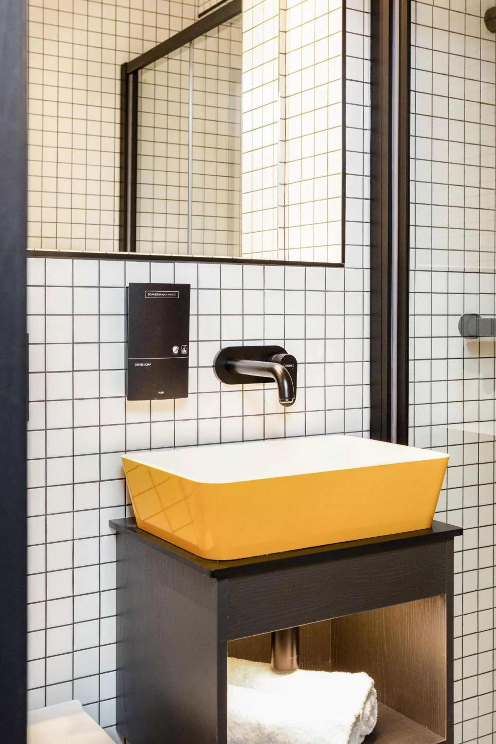 Bathroom in The Snug Townhouse