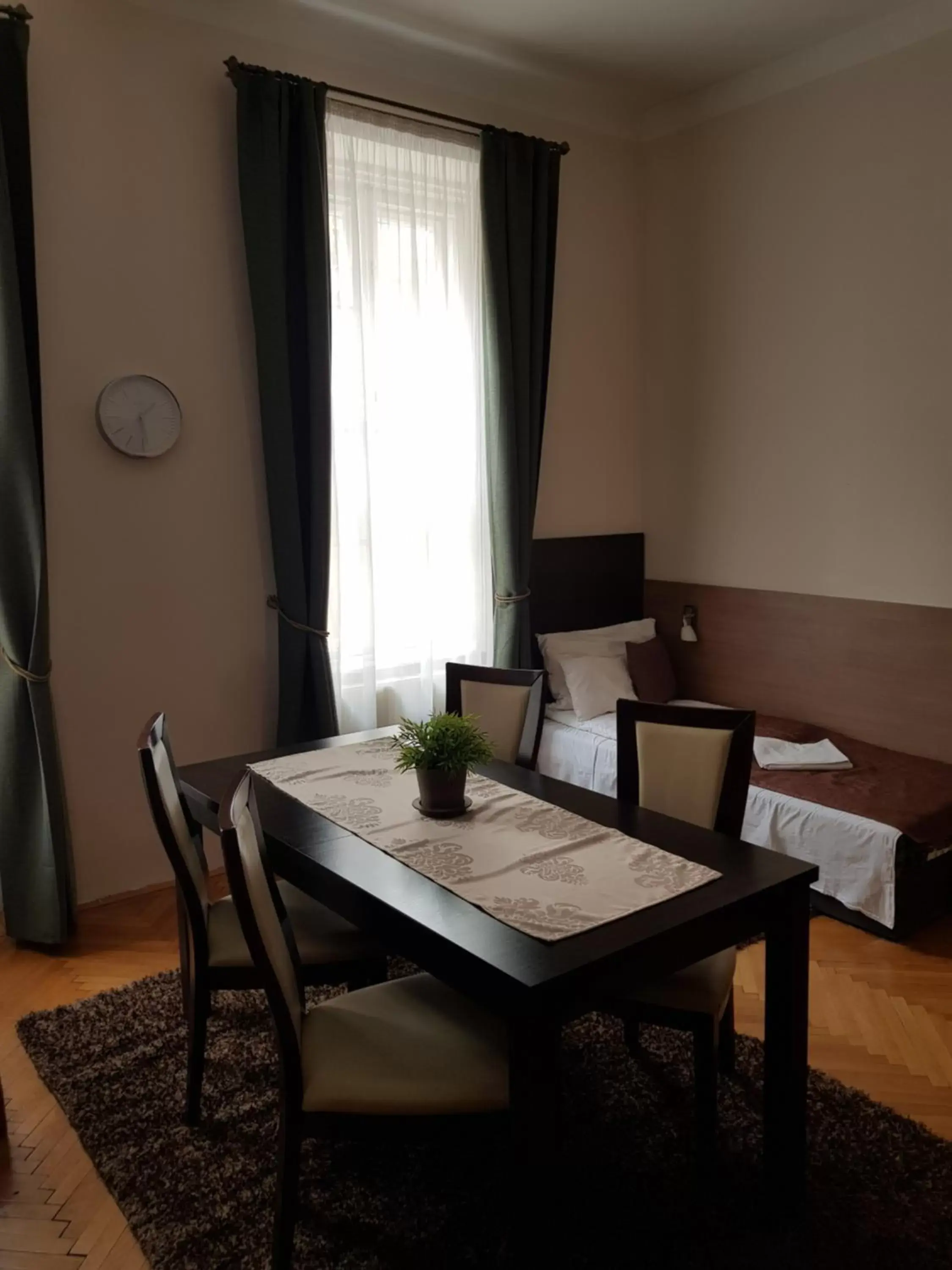 Apartment (6 Adults) in Central Hotel 21 and Apartments