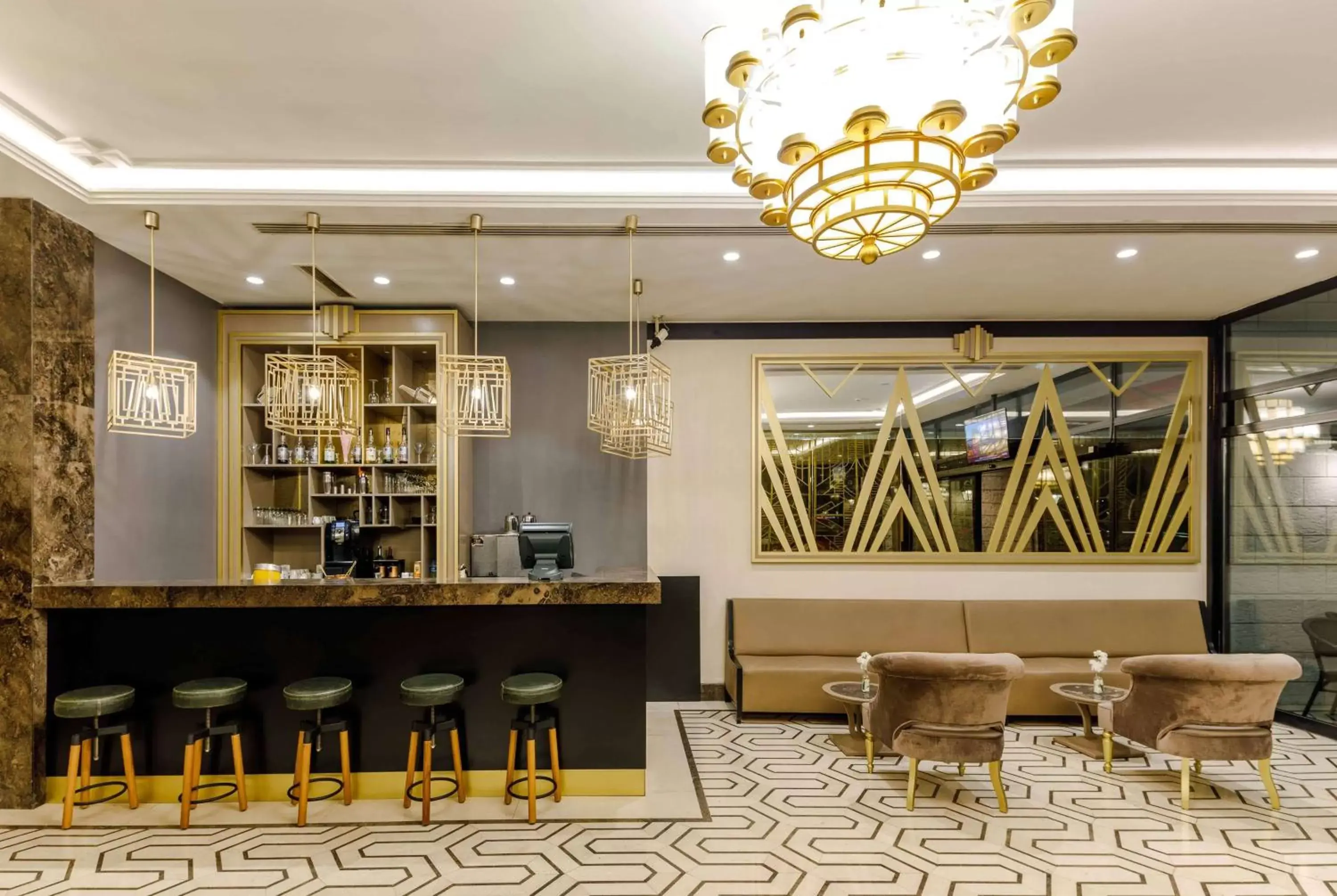 Lobby or reception, Lounge/Bar in Ramada by Wyndham Istanbul Golden Horn