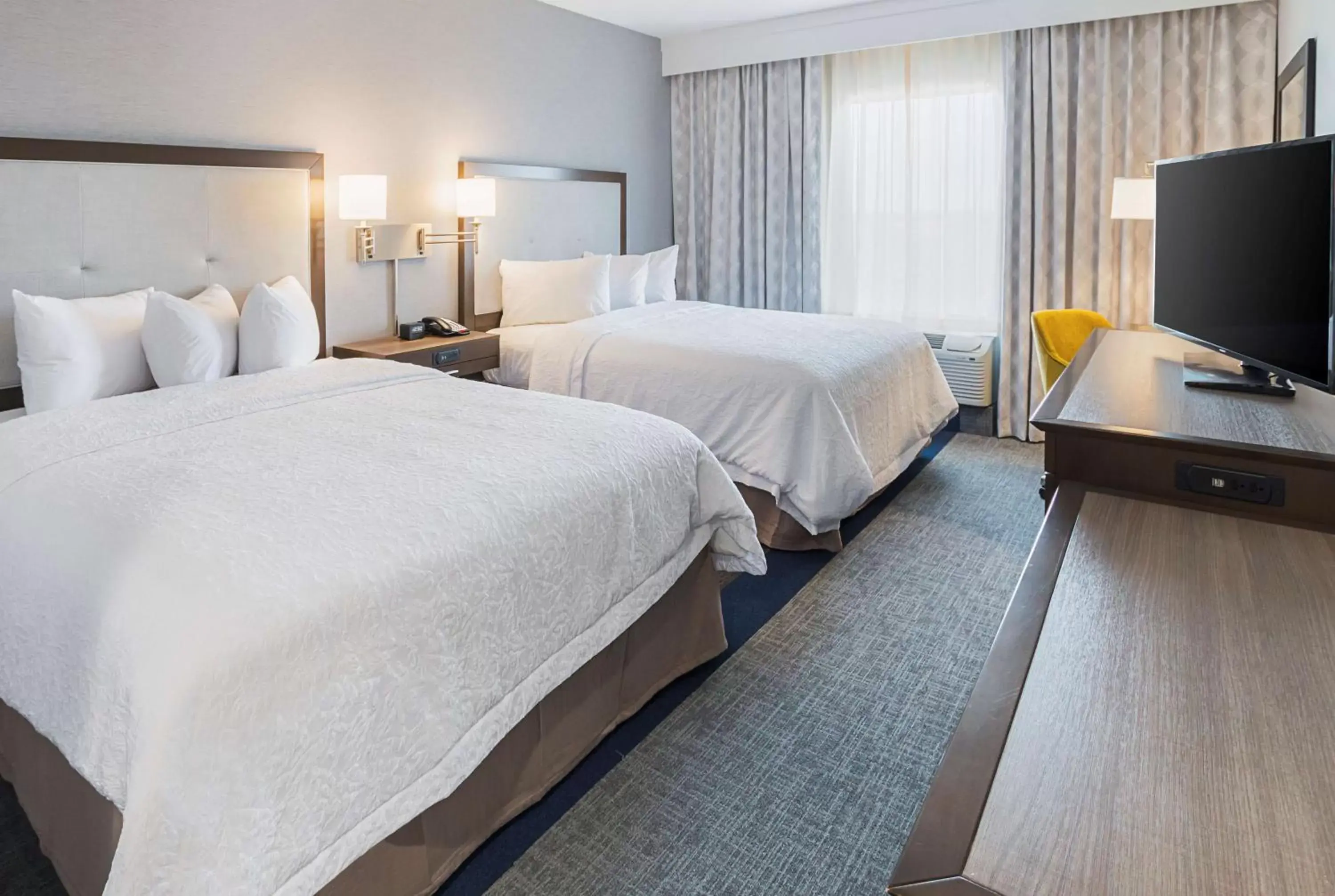 Bedroom, Bed in Hampton Inn & Suites Colleyville DFW Airport West