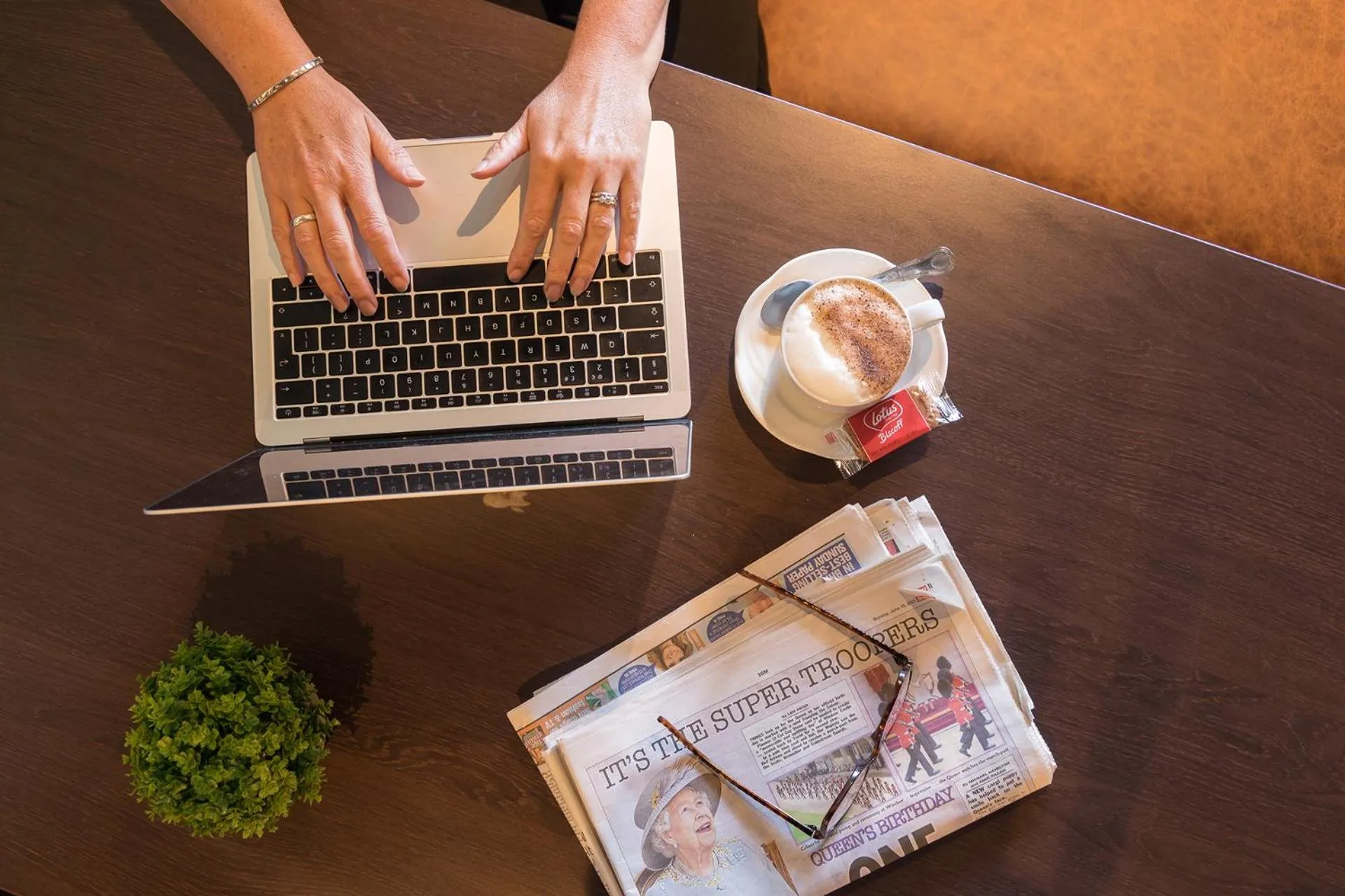 Seating area in The Devon Hotel