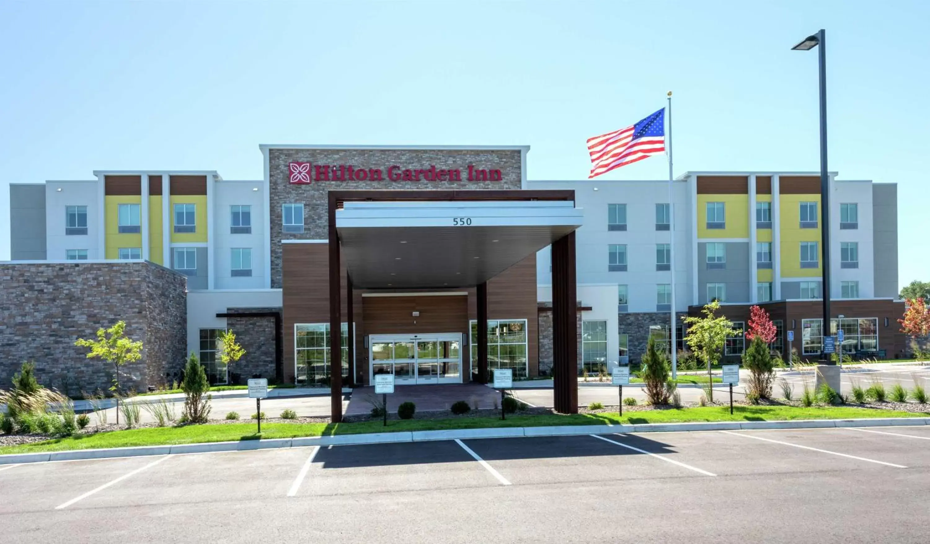 Property Building in Hilton Garden Inn St. Cloud, Mn