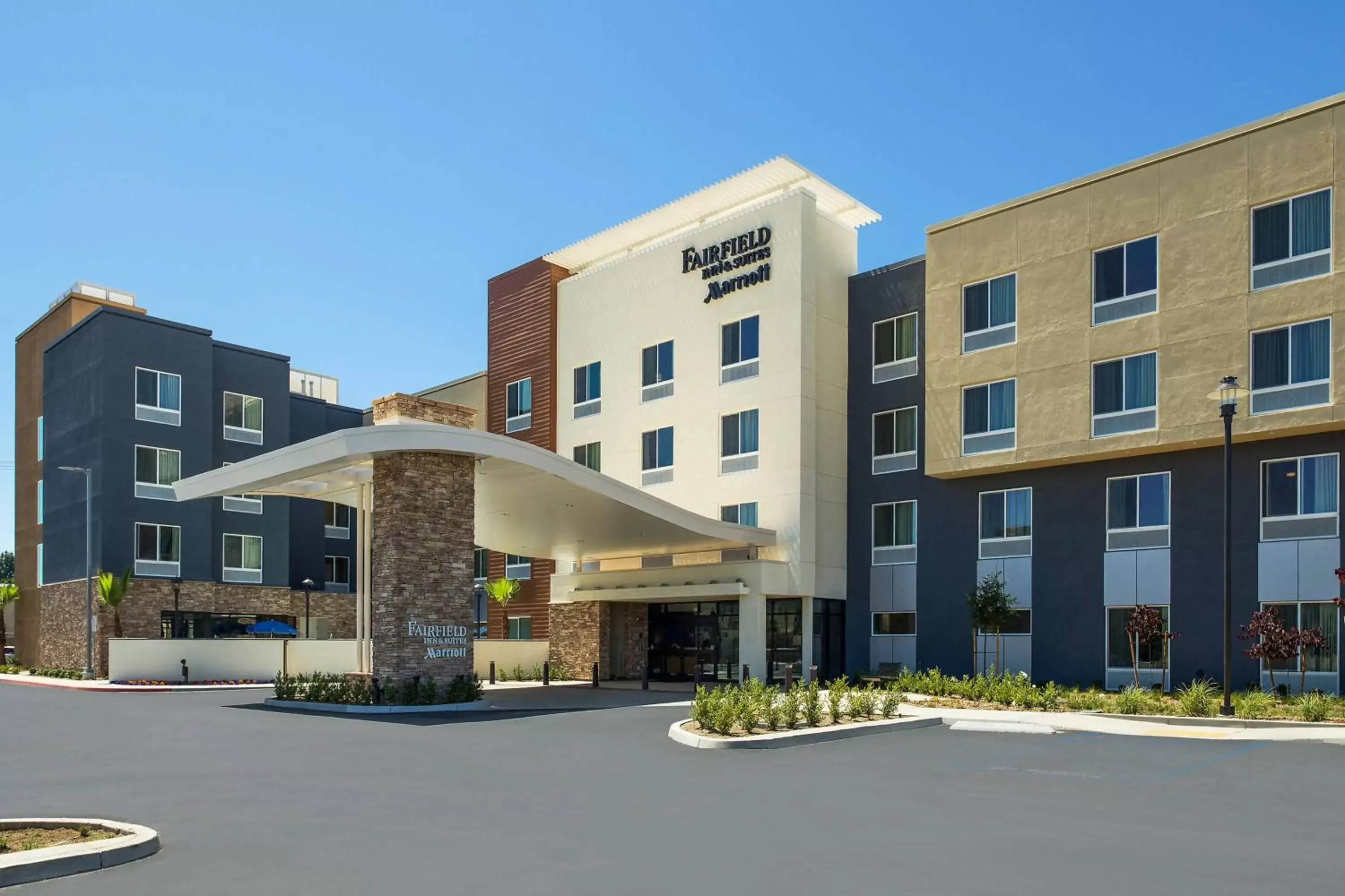 Property Building in Fairfield Inn & Suites by Marriott San Diego North/San Marcos