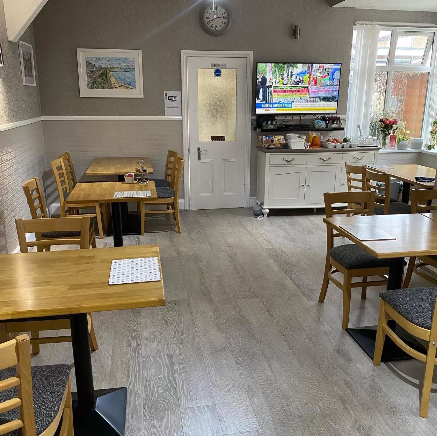 Restaurant/places to eat in Inglewood Guest House