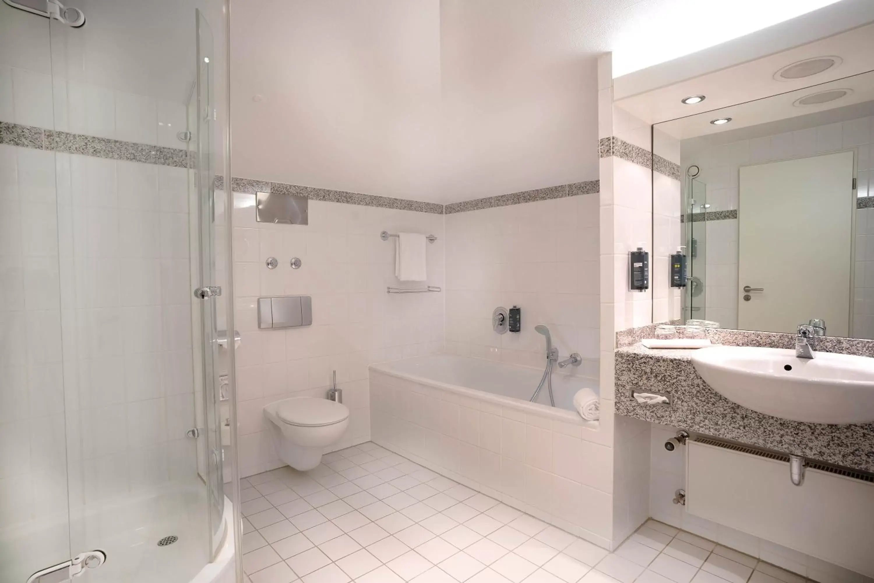 Shower, Bathroom in Seminaris Hotel Leipzig