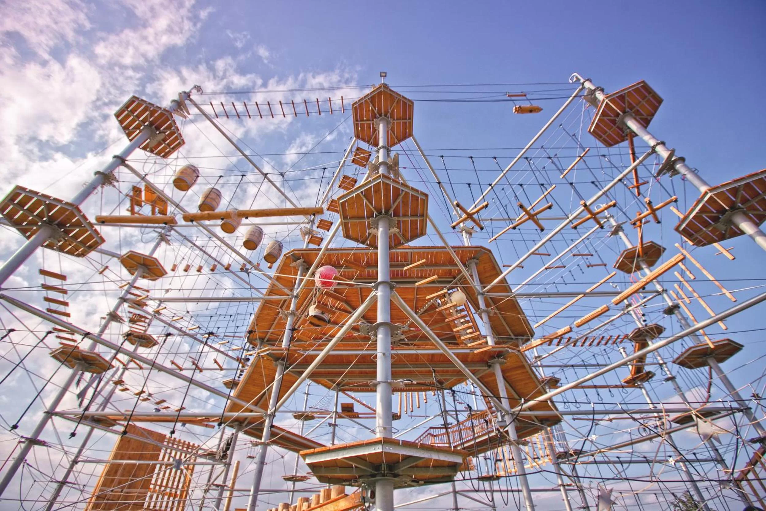 Area and facilities in Caramell Premium Resort