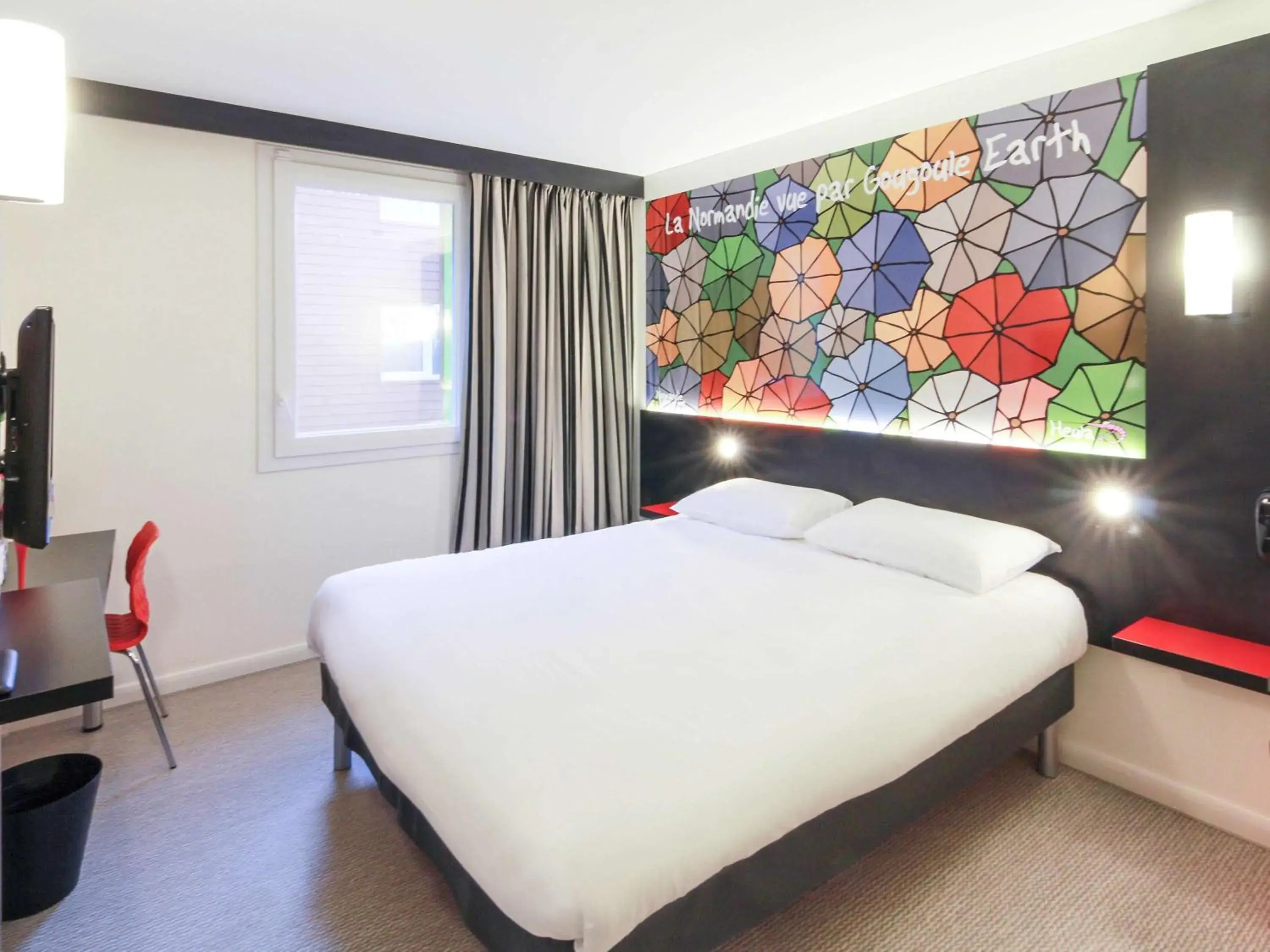 Photo of the whole room, Bed in ibis Styles Flers Photo of the whole room, Bed in ibis Styles Flers