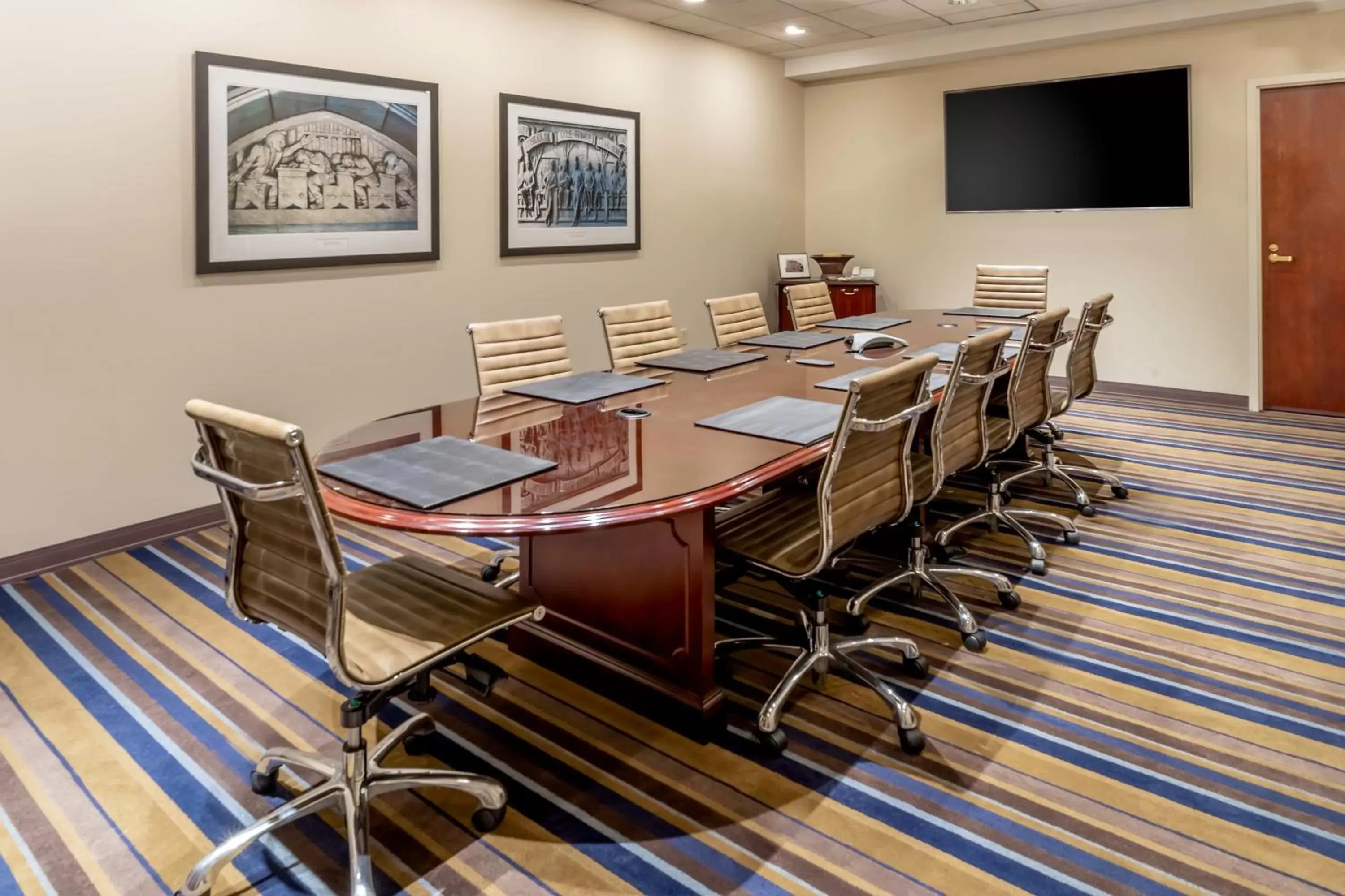 Meeting/conference room in New Haven Hotel