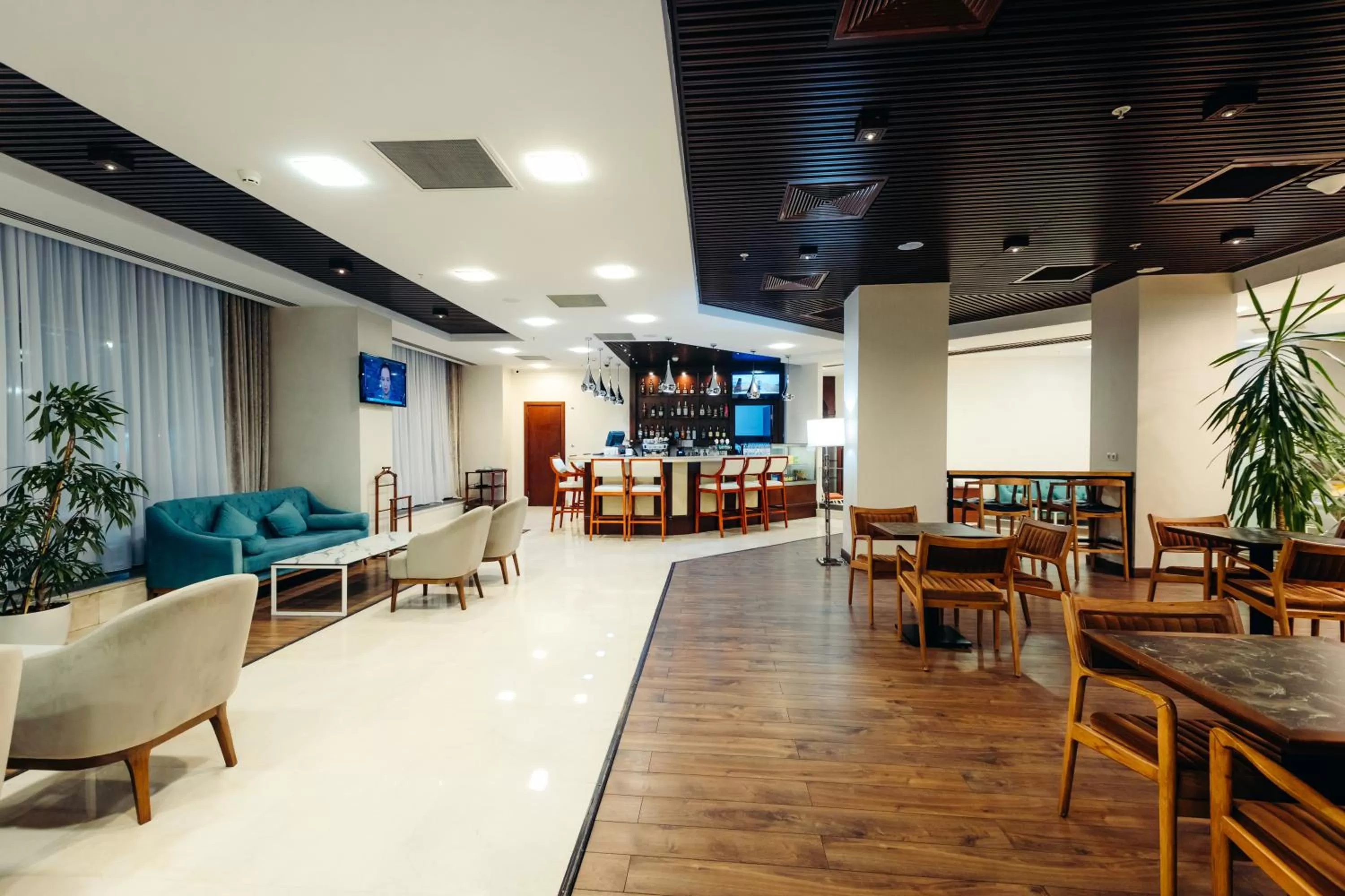 Lobby or reception in Dedeman Oskemen Hotel