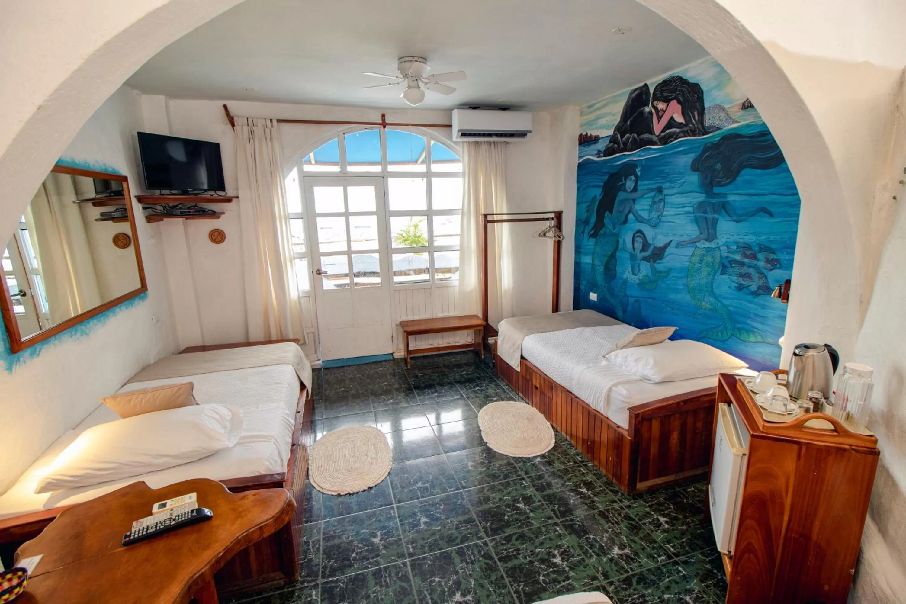 TV and multimedia, Bed in Hotel Casa Blanca