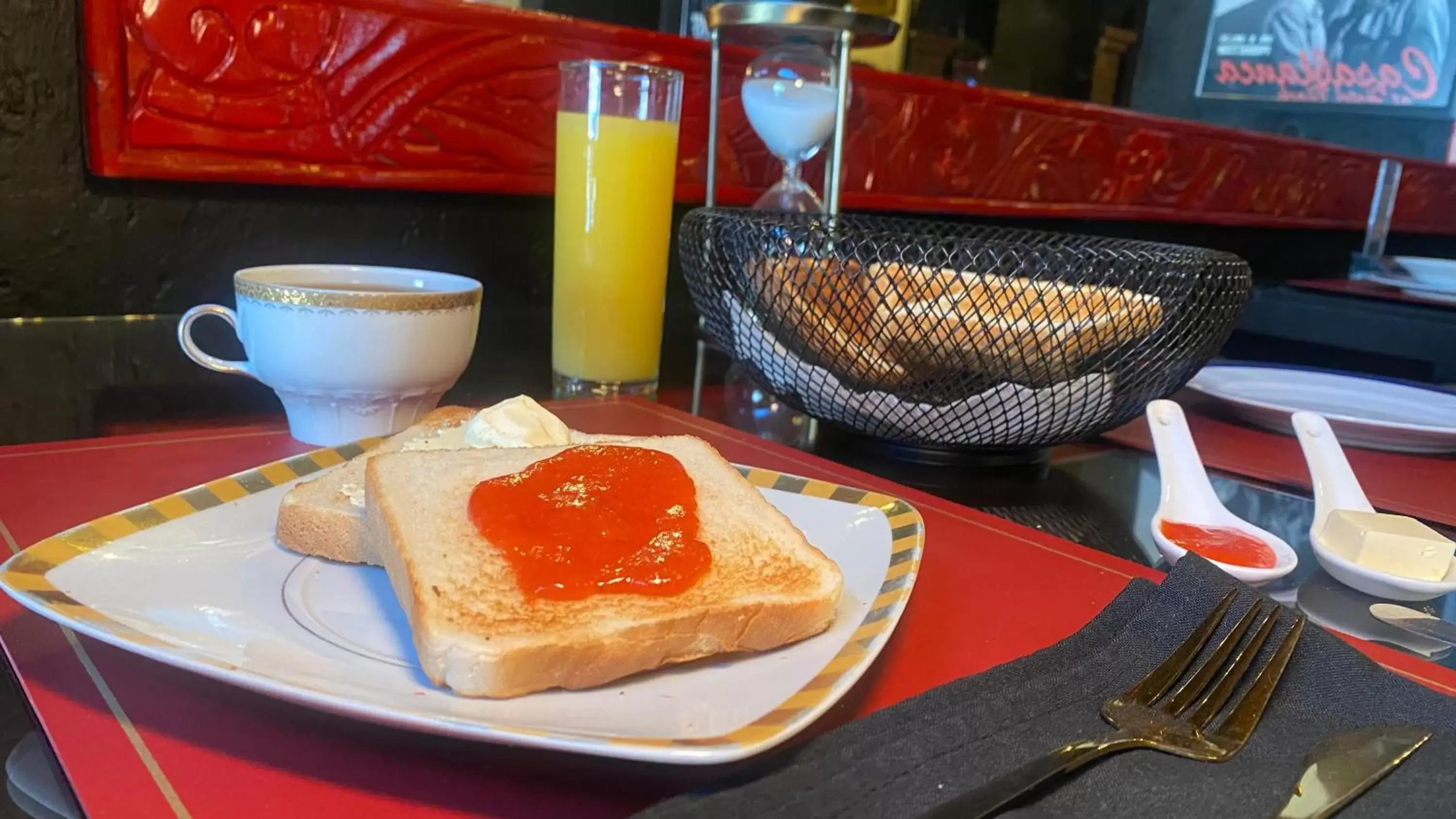 Continental breakfast in Hotel Black Mexico City