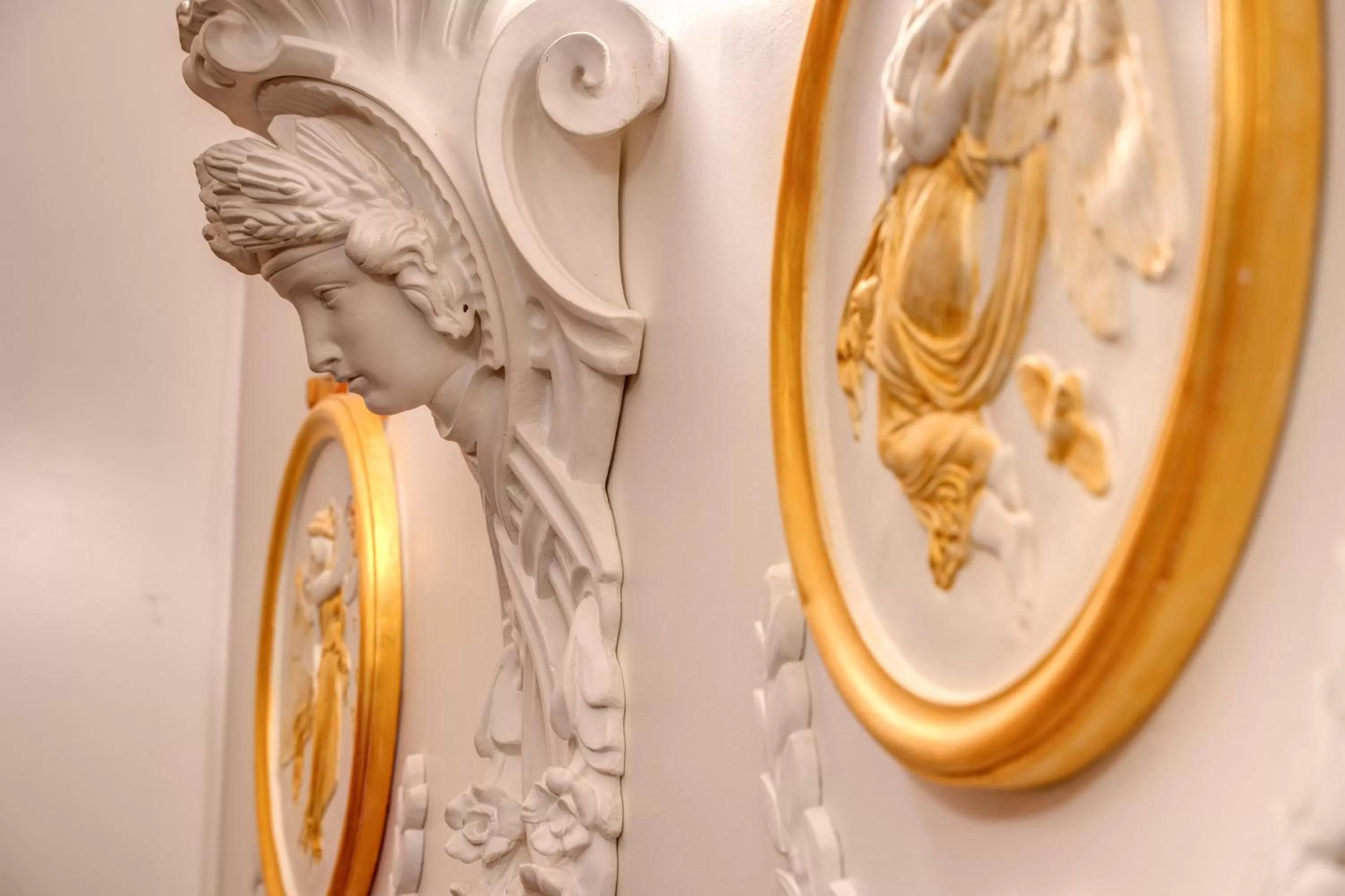 Decorative detail in Nakissa Inn