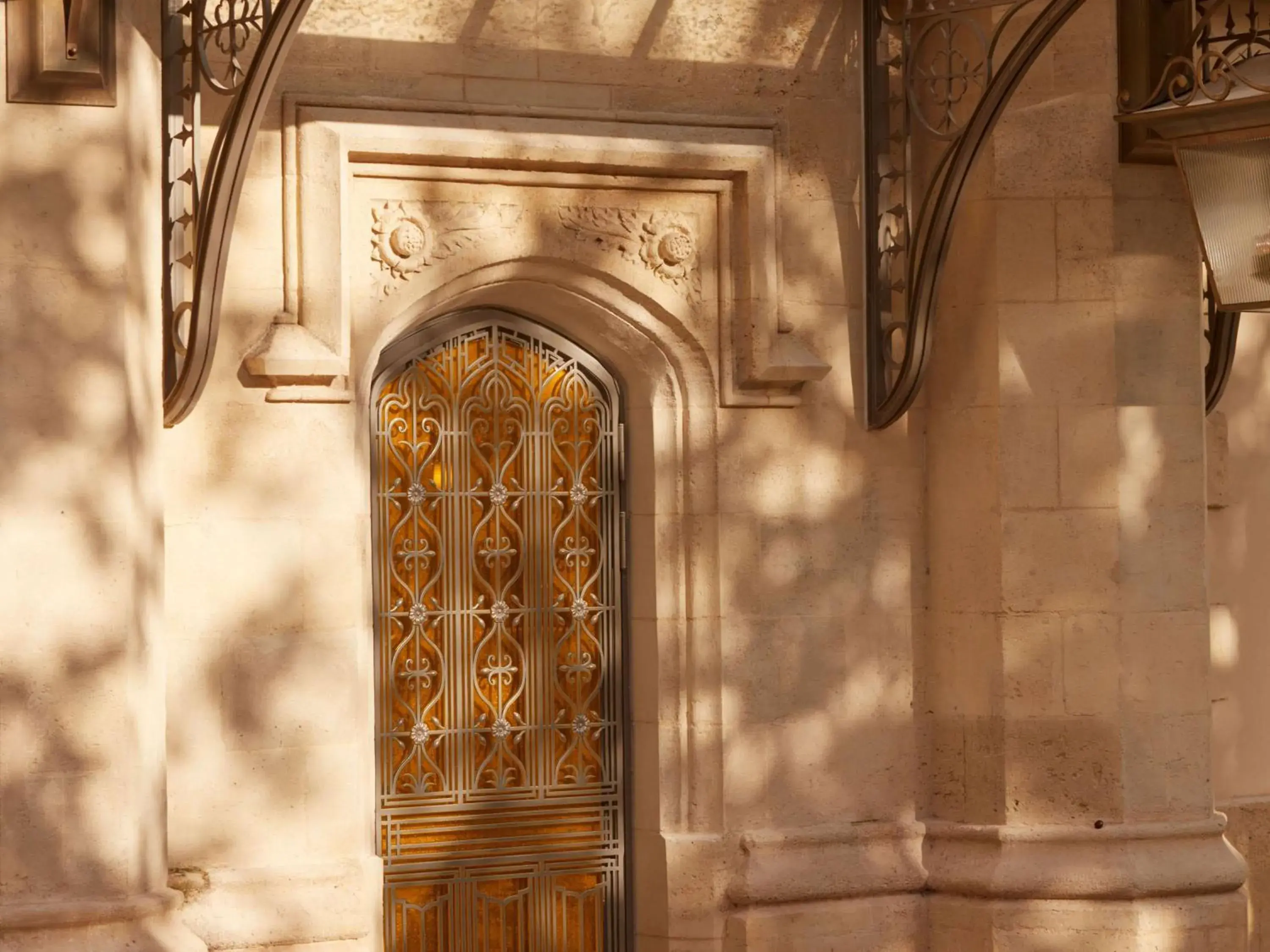 Property building in Mondrian Bordeaux Hotel des Carmes