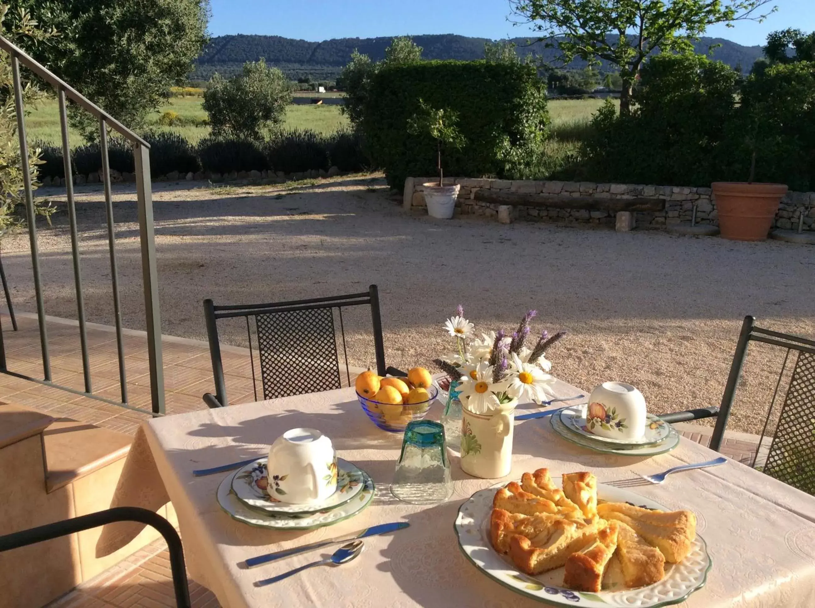 Continental breakfast in Villa Narducci