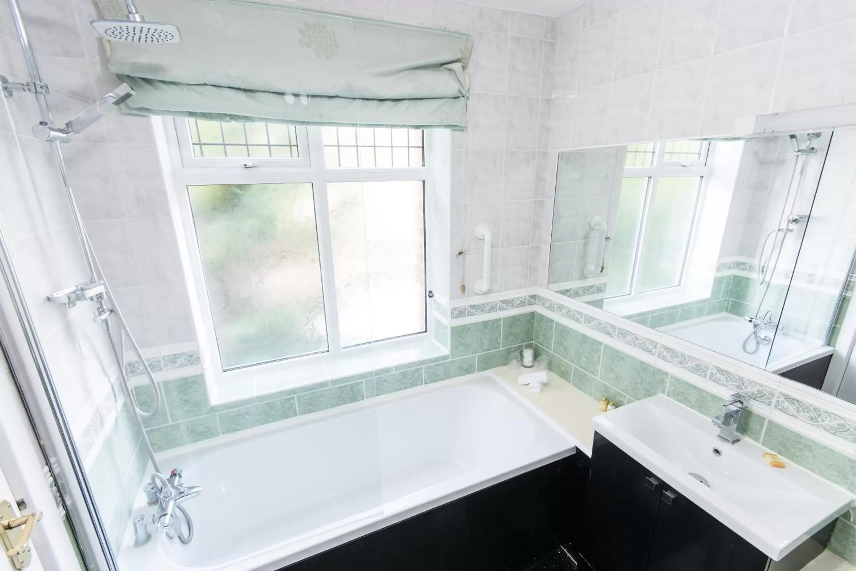 Bathroom in Grovefield Manor