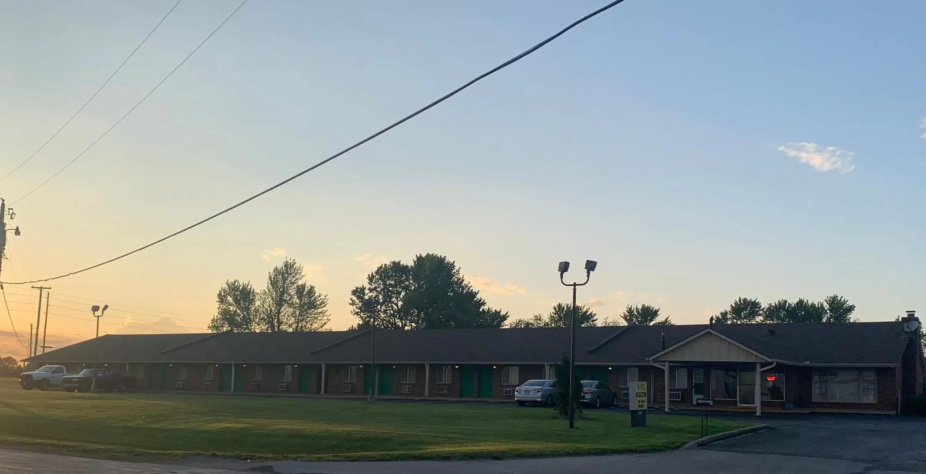 Property building in Slumber Inn Harrisonville