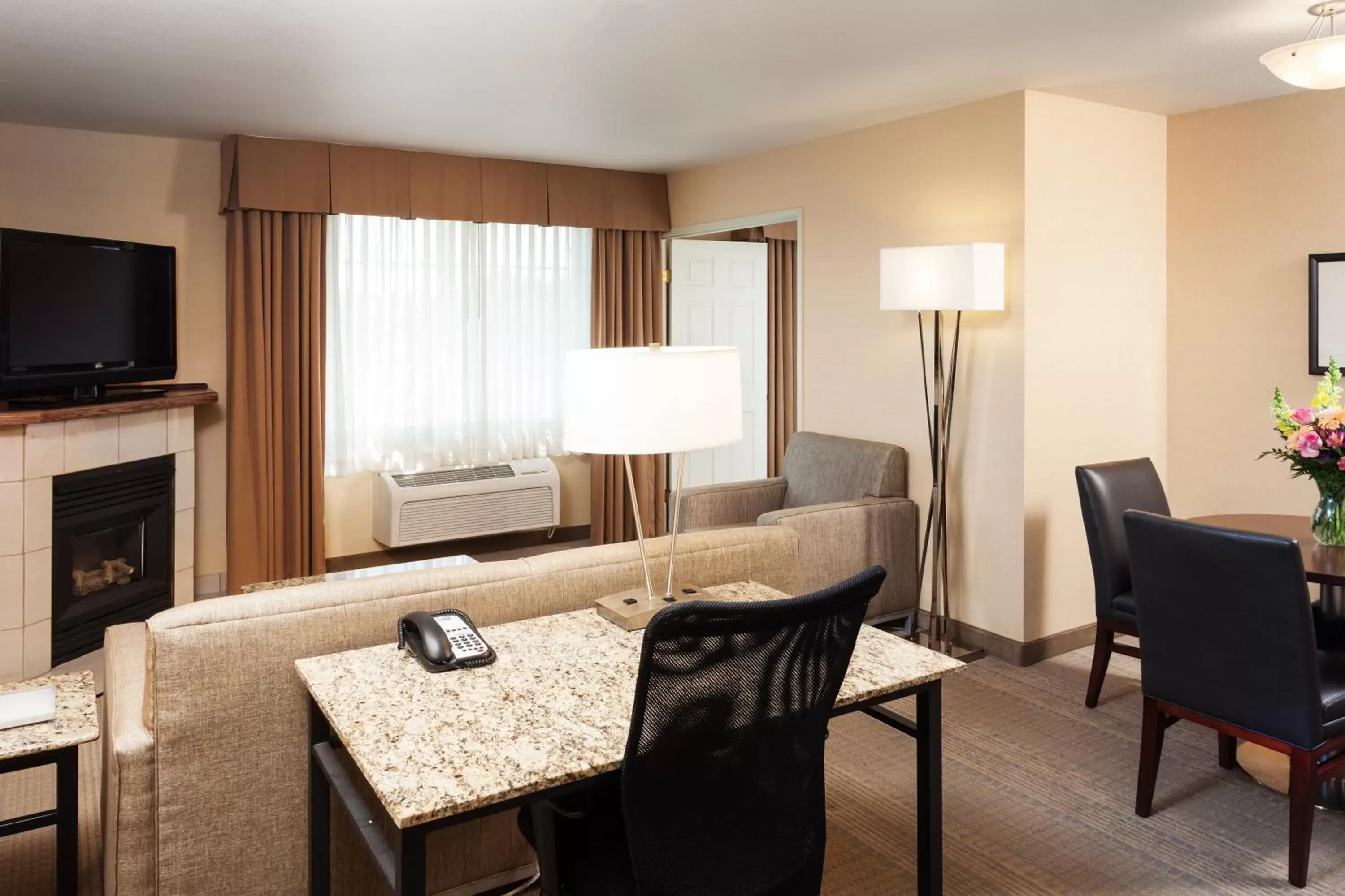 Bedroom, Seating Area in Holiday Inn Express Pullman, an IHG Hotel