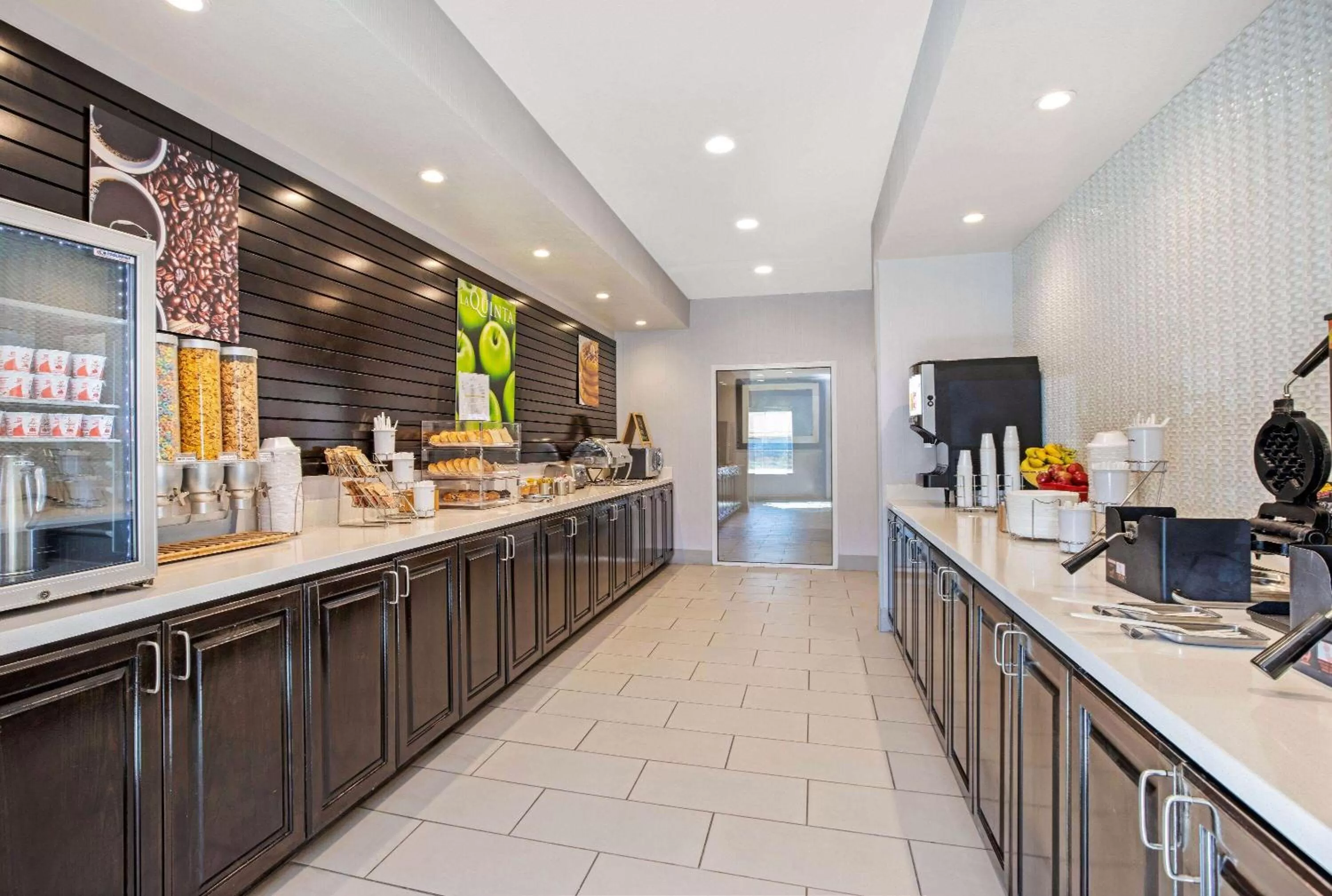 Restaurant/places to eat in La Quinta by Wyndham Corpus Christi - Portland