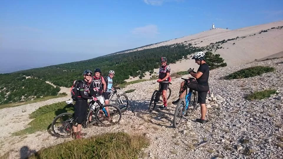 Cycling, Biking in Chambres d'Hôtes Aux Tournesols