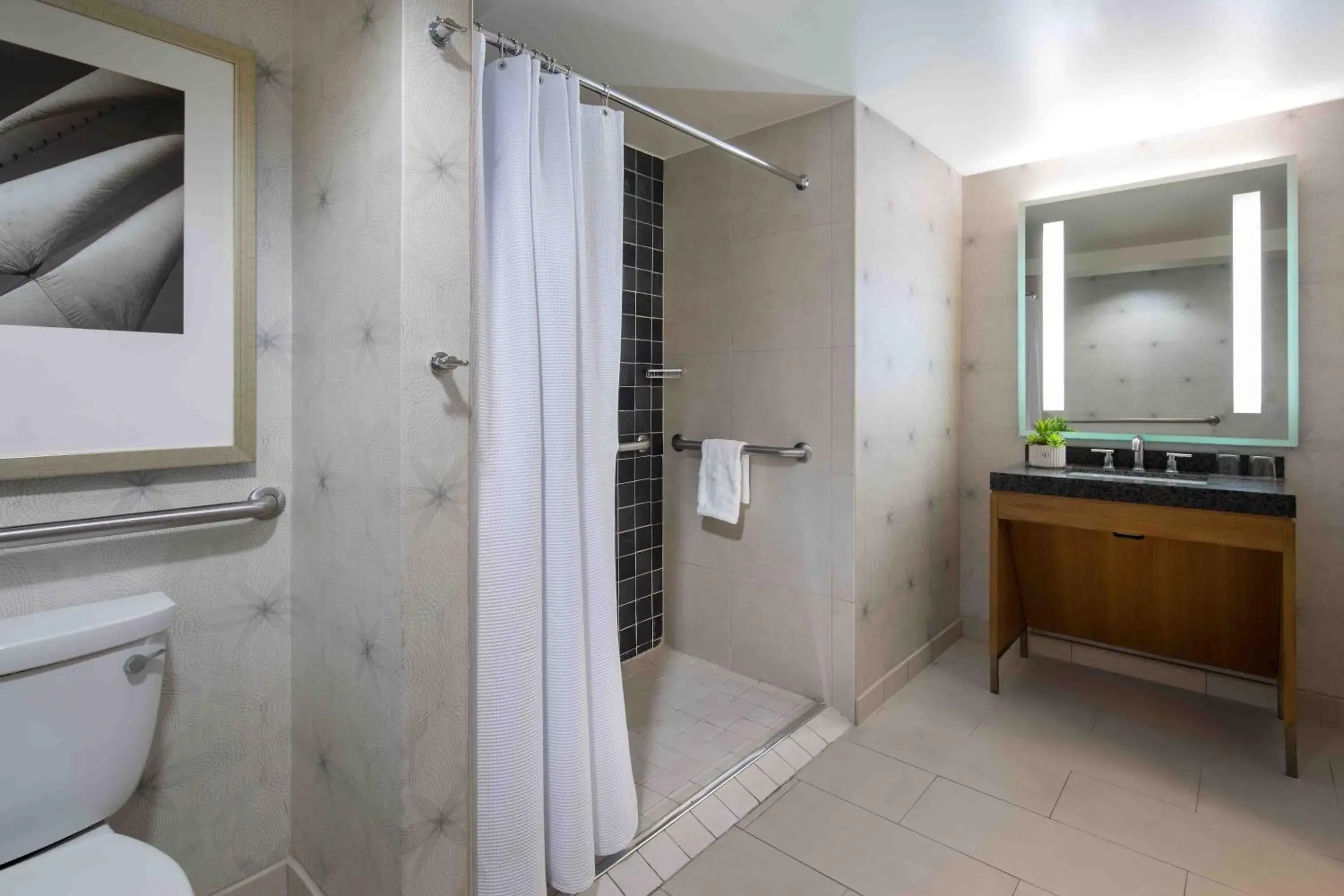 Bathroom in Newport Harbor Island Resort