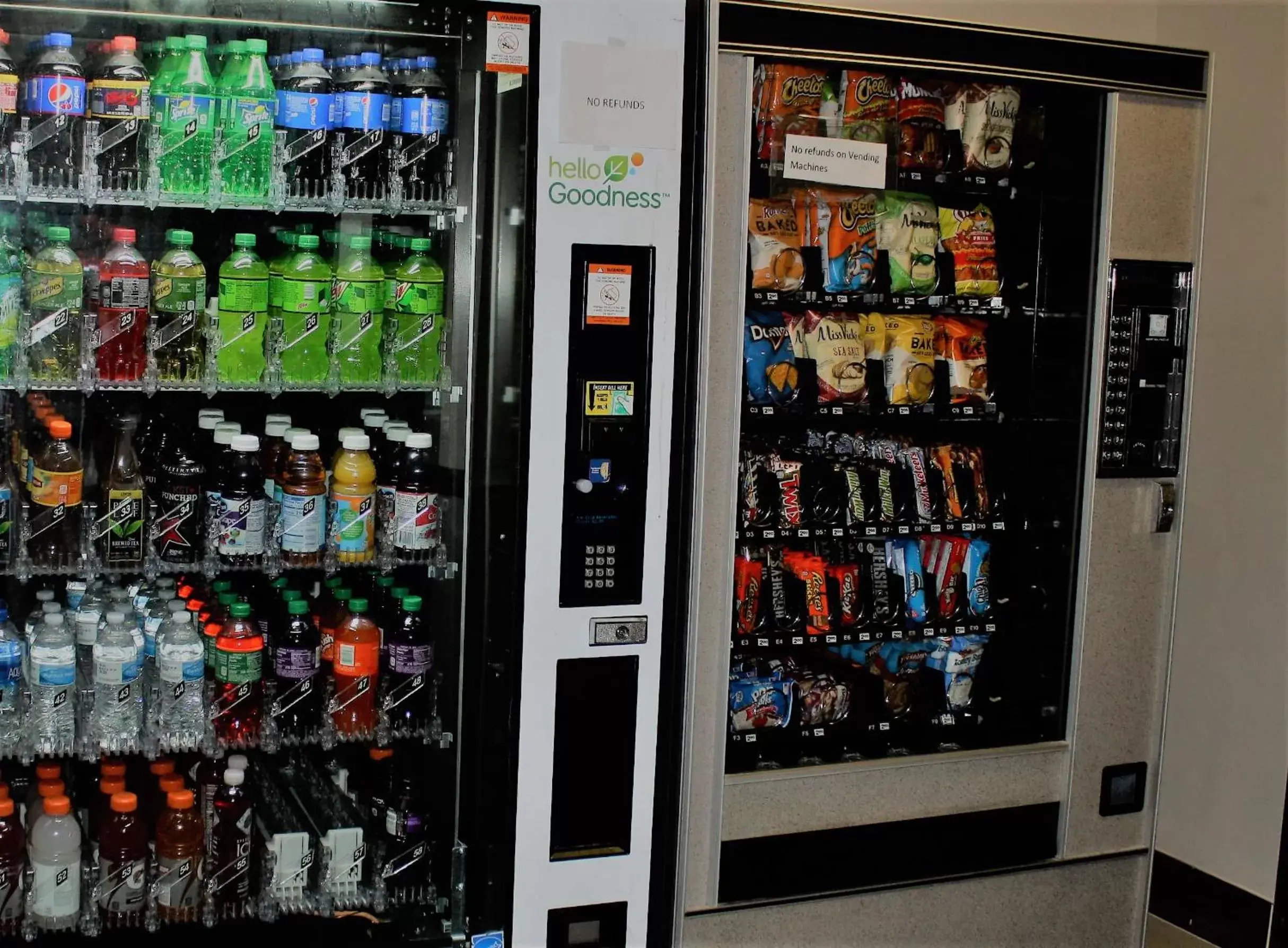 vending machine, Supermarket/Shops in Microtel Inn by Wyndham Atlanta Airport