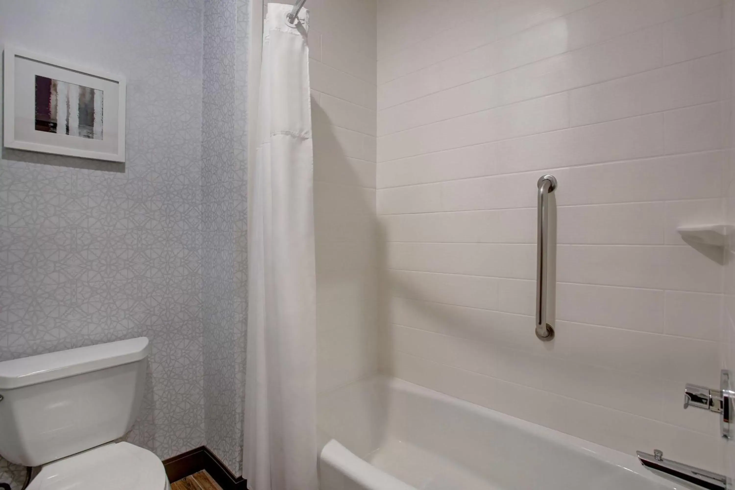 Bathroom in Hampton Inn & Suites Dallas-DeSoto Bathroom in Hampton Inn & Suites Dallas-DeSoto