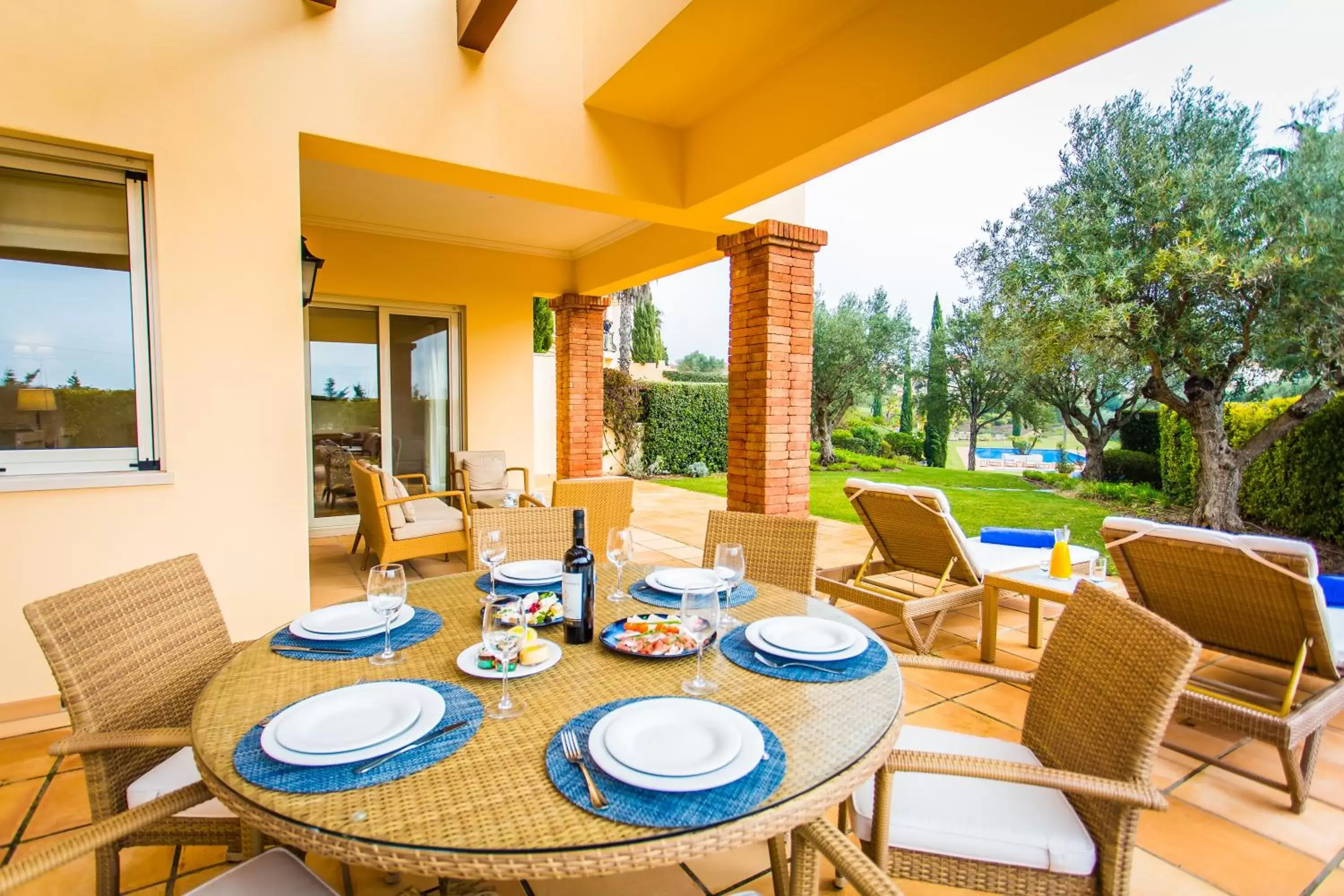 Patio, Restaurant/Places to Eat in Monte Rei Golf & Country Club