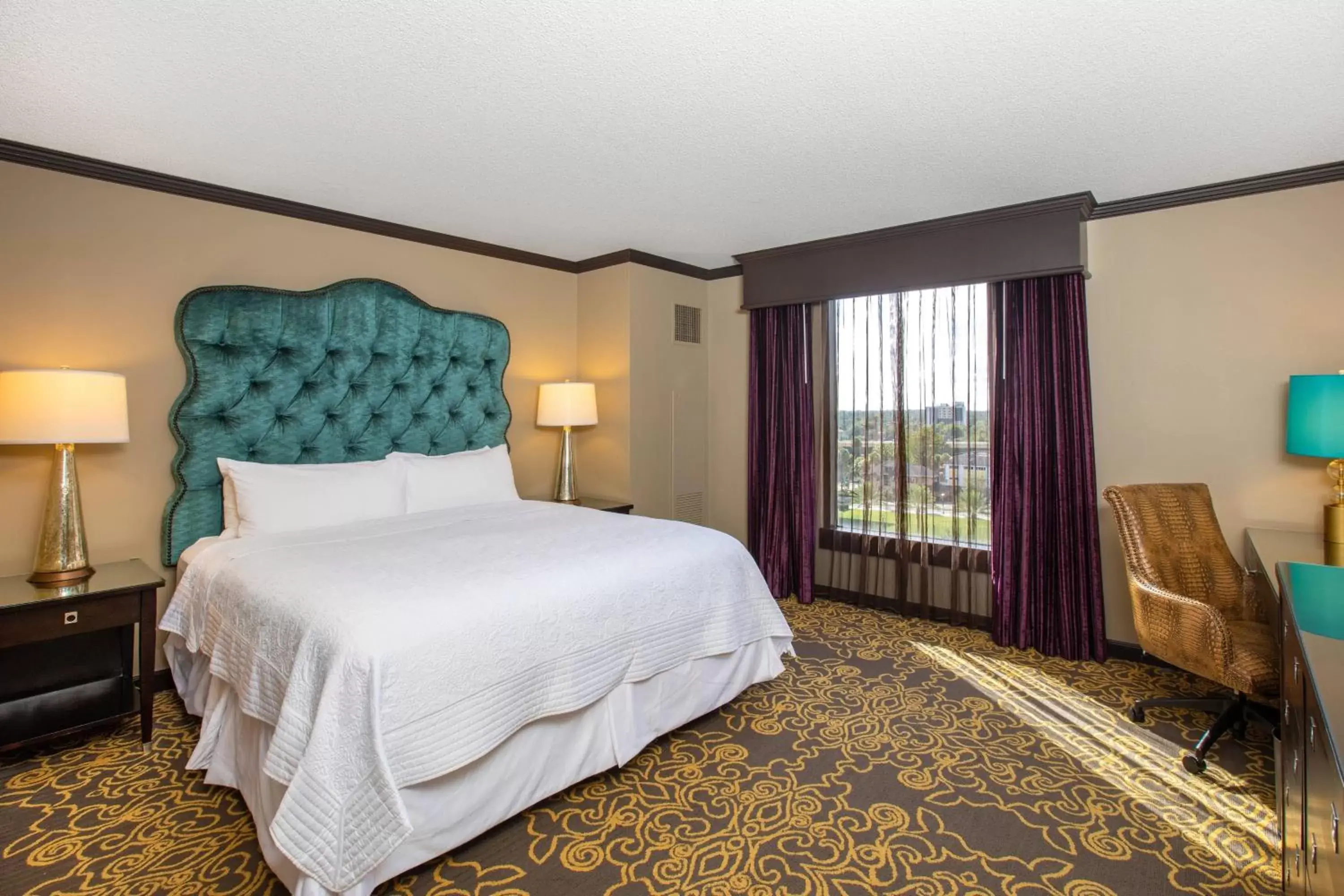 King Suite with Sofa Bed in Grand Bohemian Hotel Orlando, Autograph Collection