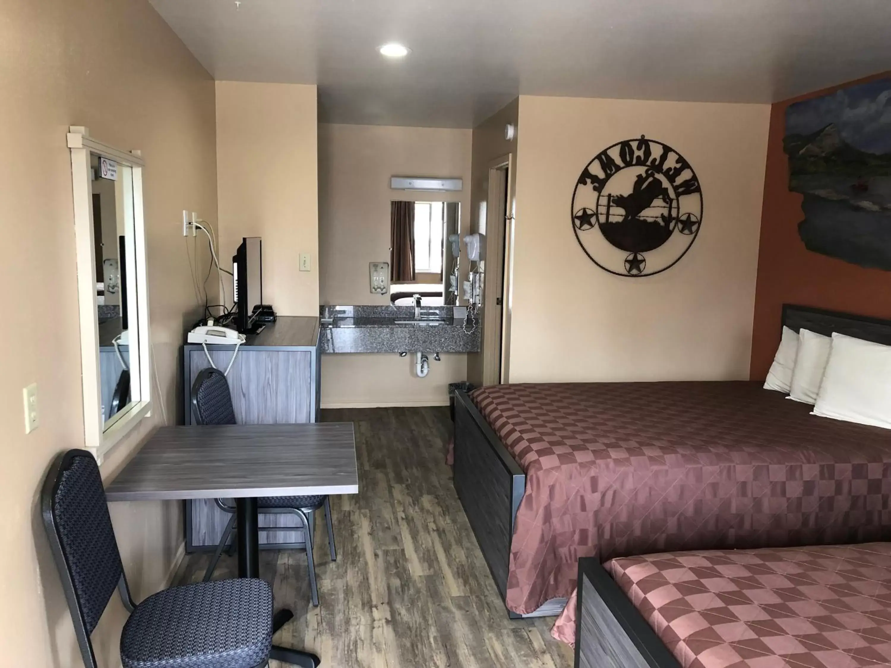 Photo of the whole room in Americas Best Value Inn - Legend's Inn