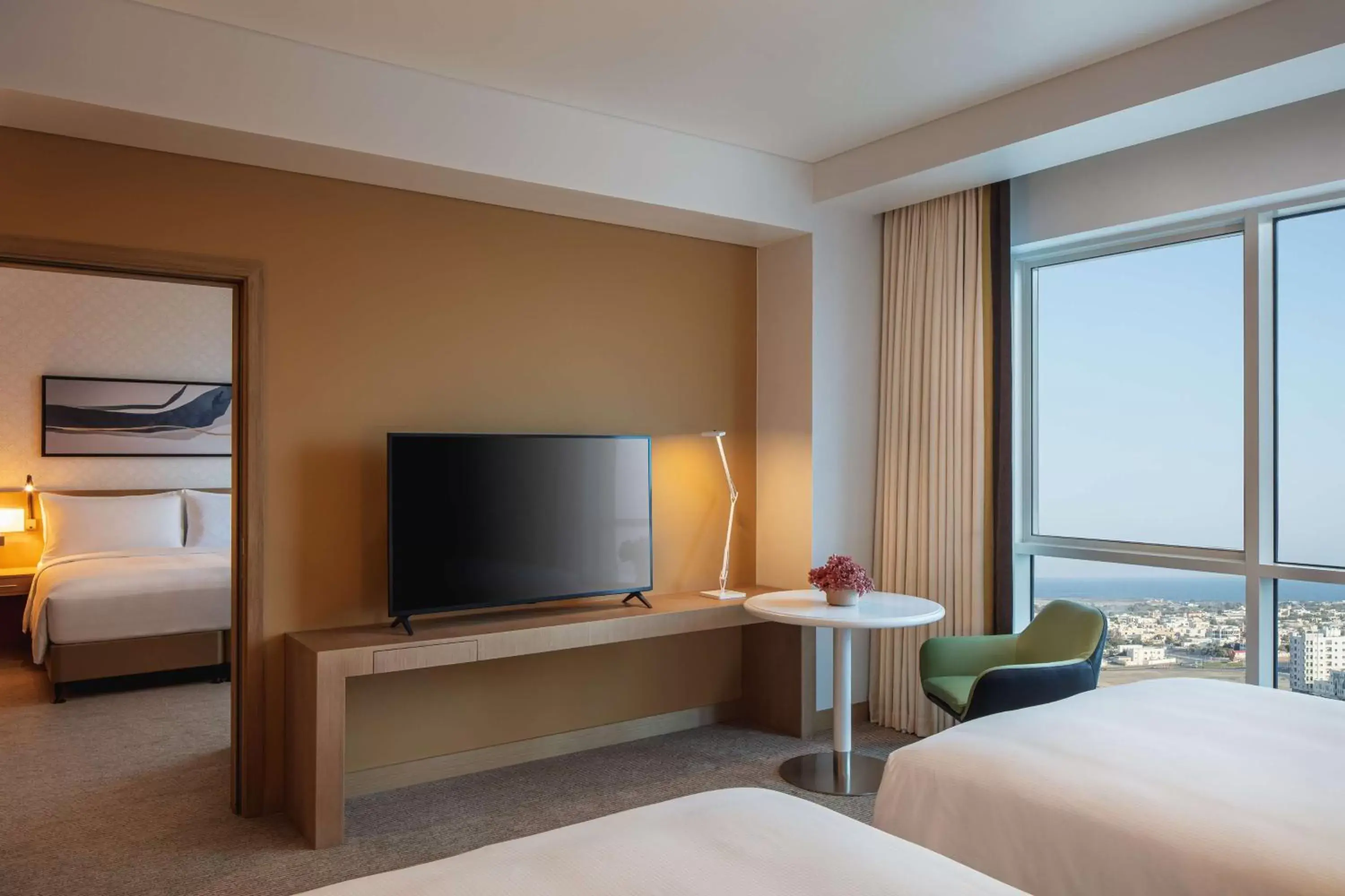 Bedroom, TV/Entertainment Center in Doubletree By Hilton Fujairah City