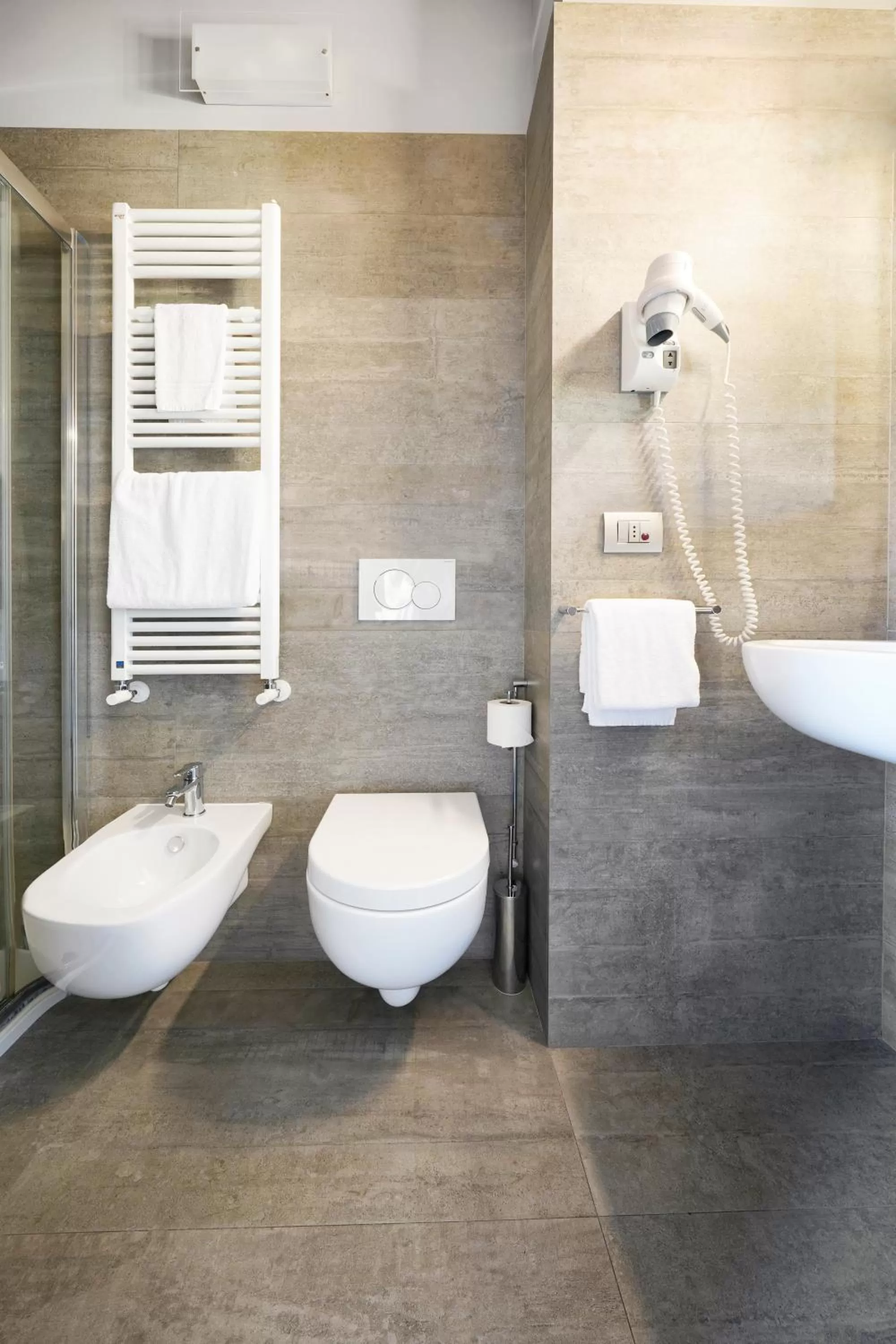 Toilet in Numa Florence Rodo