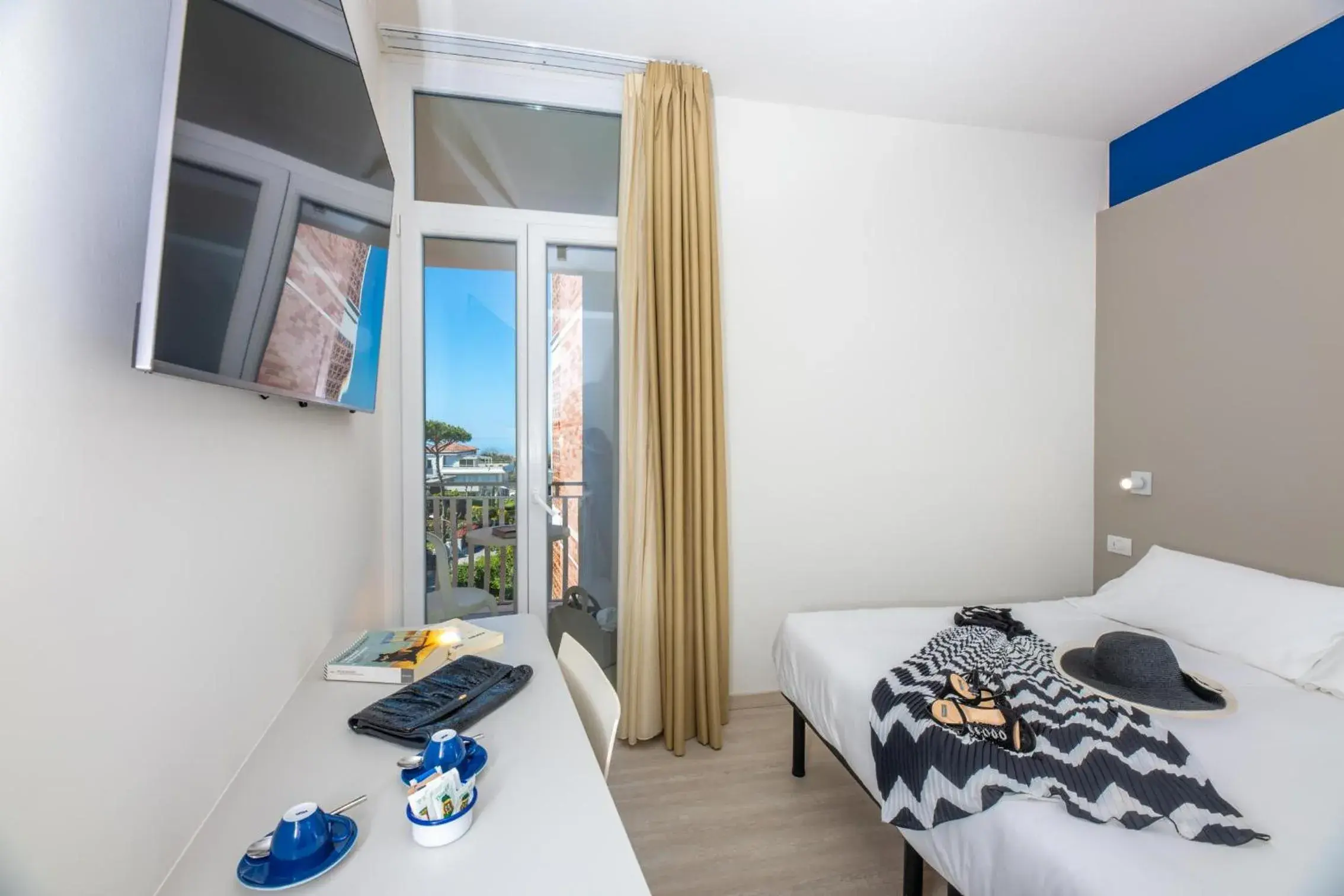 Single Room with Balcony in L'Alba Hotel