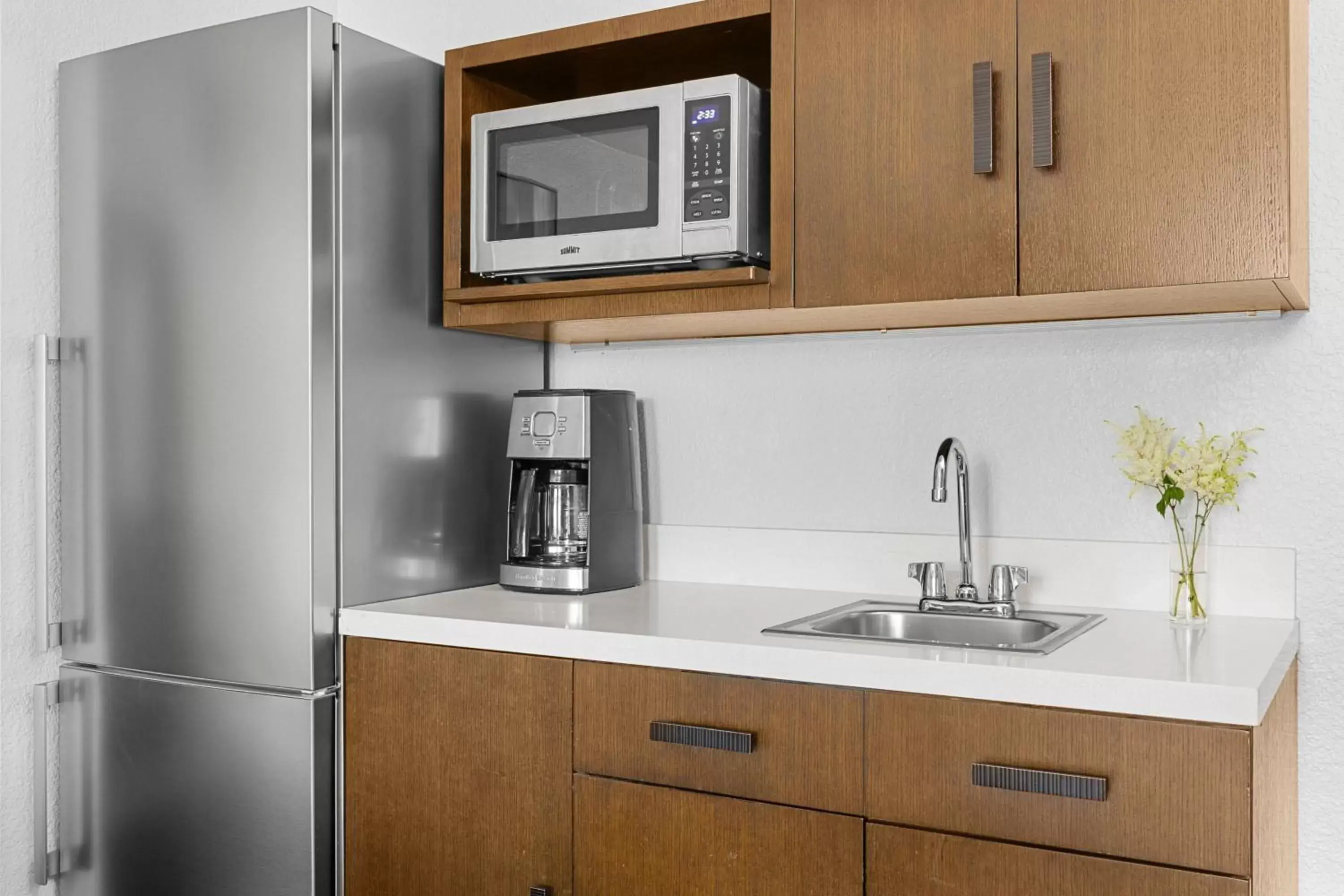 Photo of the whole room, Kitchen/Kitchenette in Marriott's Desert Springs Villas I