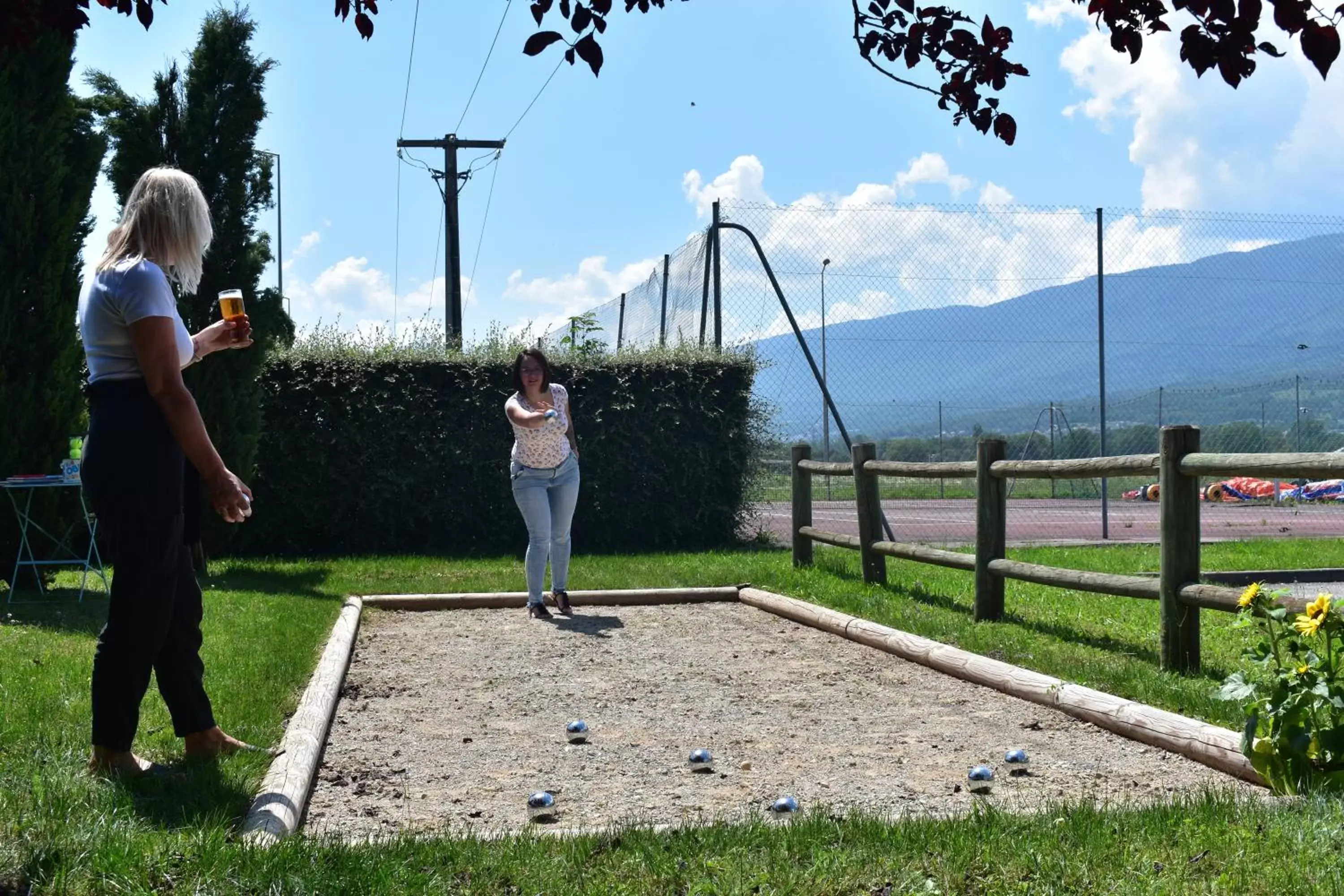 People, Other Activities in Aparthotel Adagio Geneve Saint Genis Pouilly