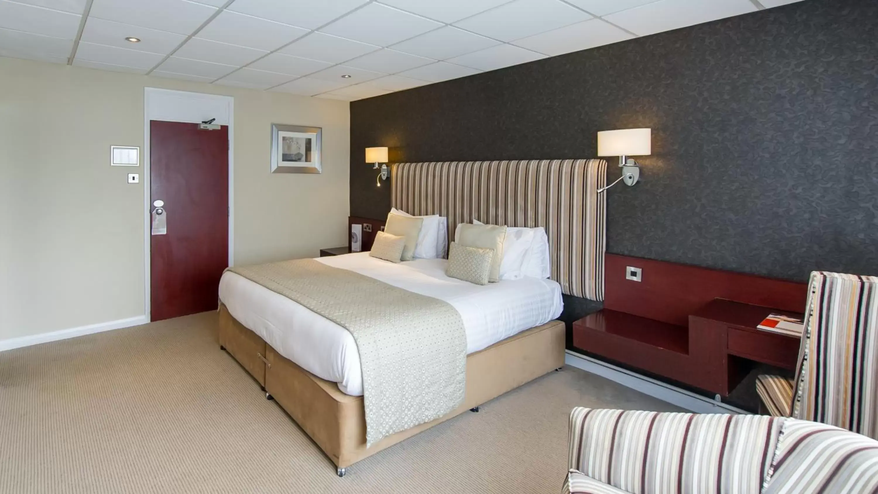 Standard Double or Twin Room in The Barnstaple Hotel Standard Double or Twin Room in The Barnstaple Hotel